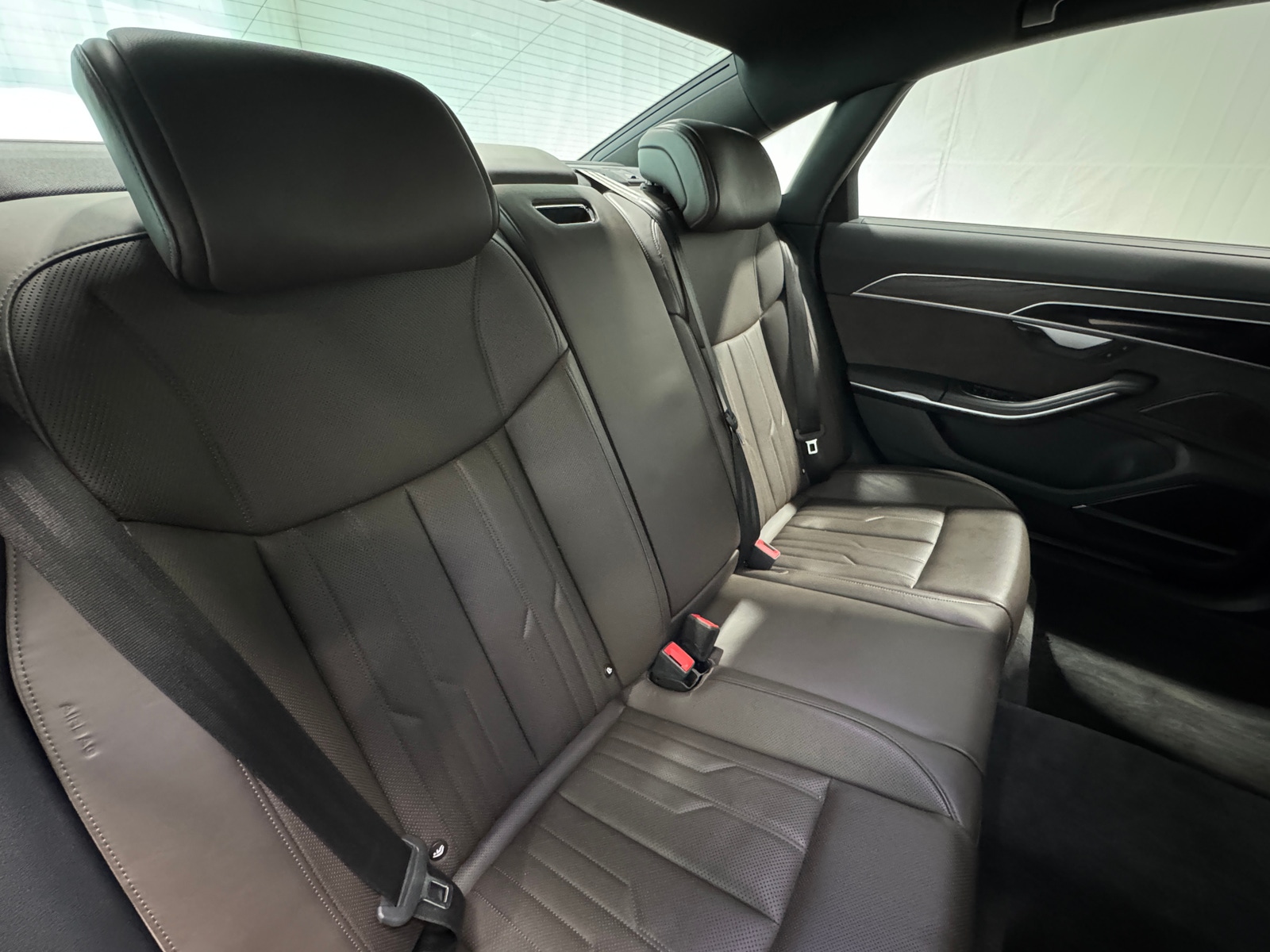 Thumbnail: 2021 Audi A8 - 5