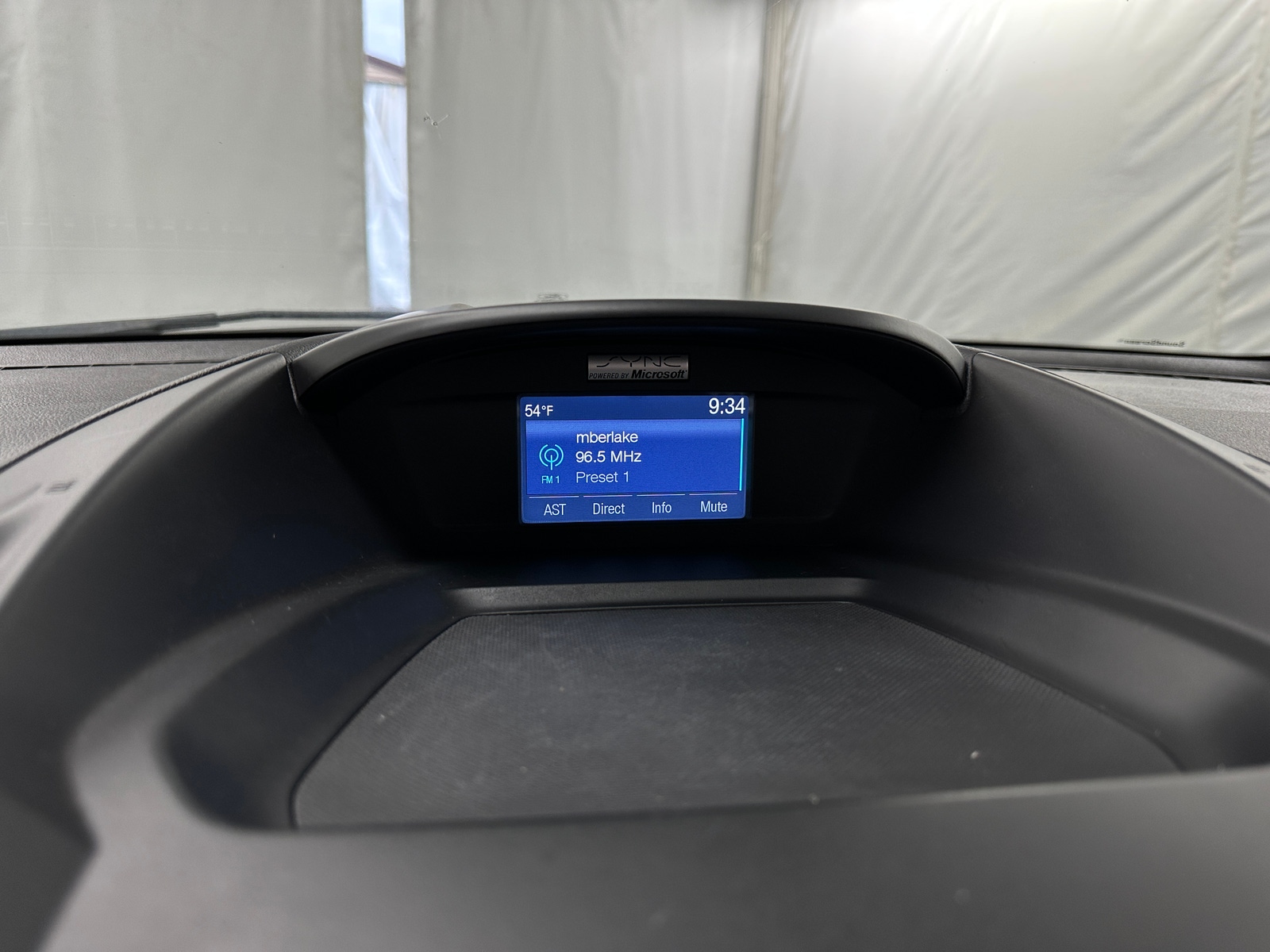 Thumbnail: 2015 Ford Escape - 4