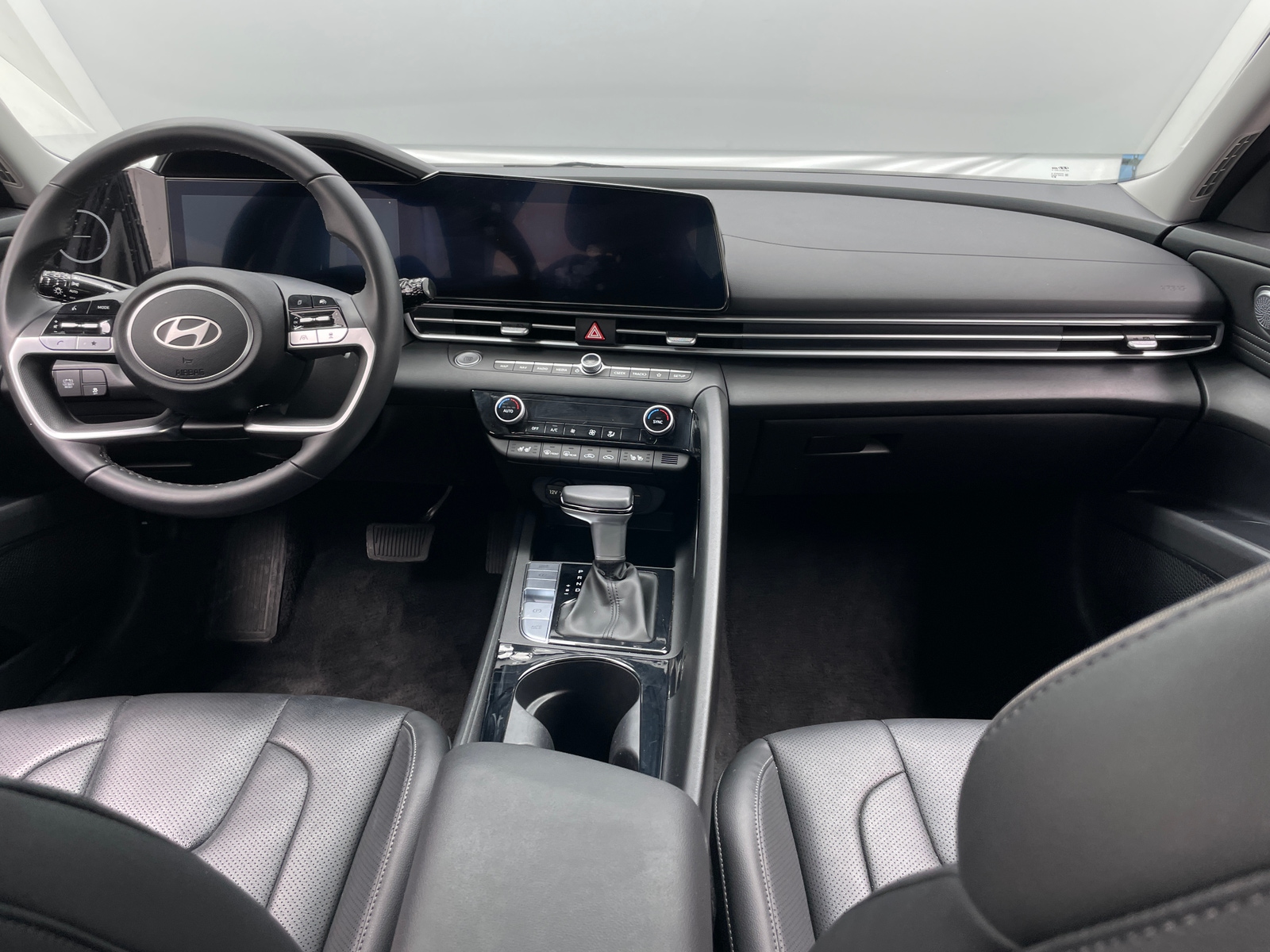 Thumbnail: 2025 Hyundai Elantra - 2