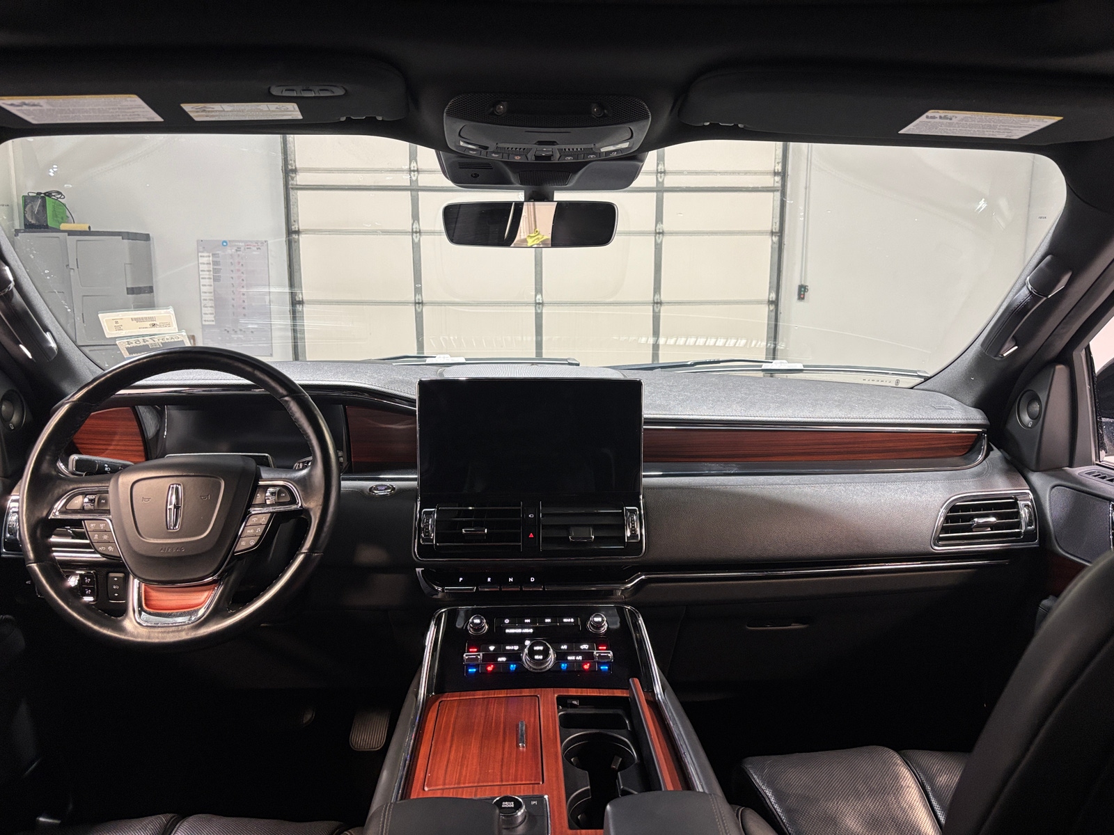 Thumbnail: 2024 Lincoln Navigator - 2