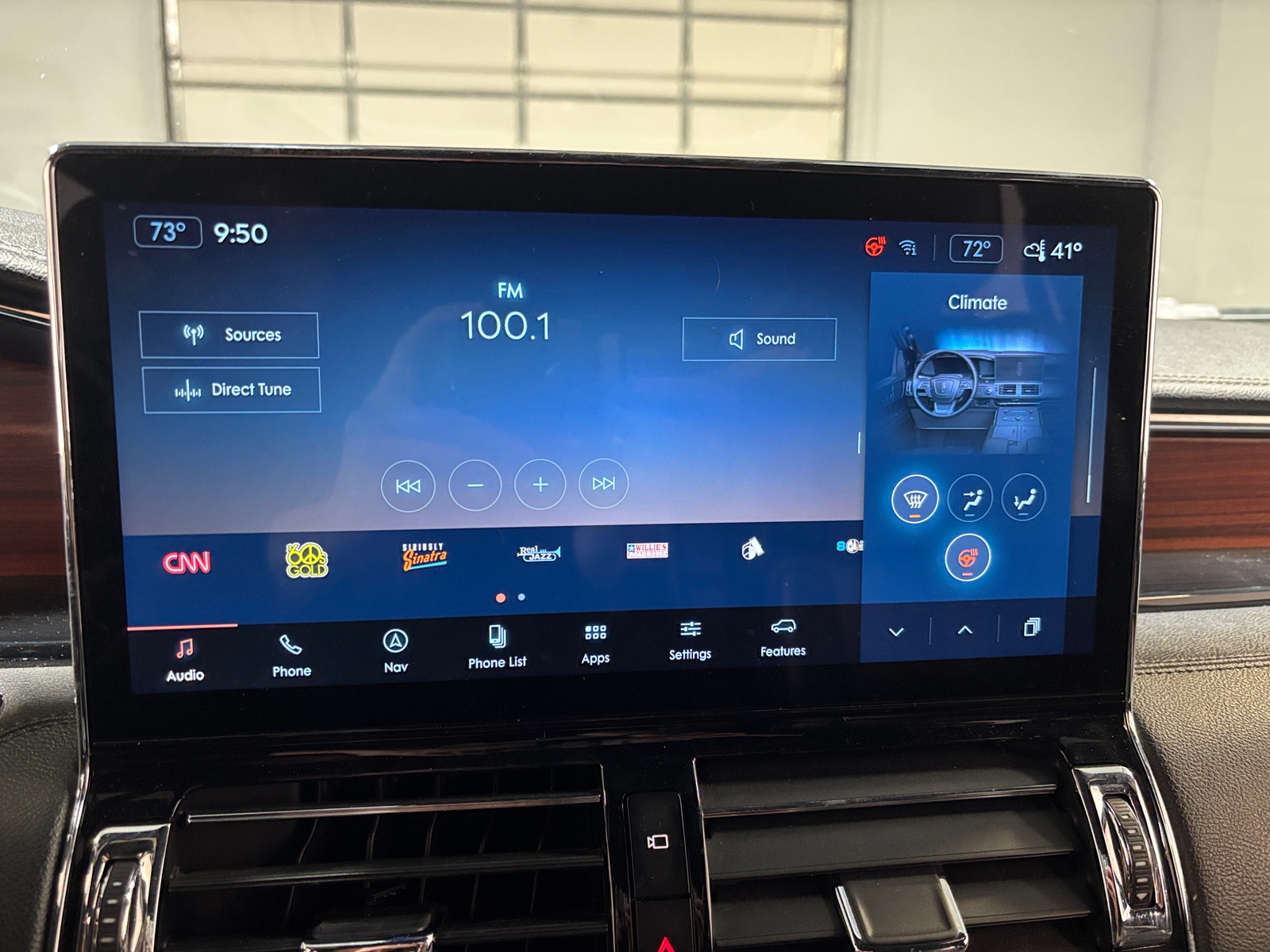 Thumbnail: 2024 Lincoln Navigator - 3