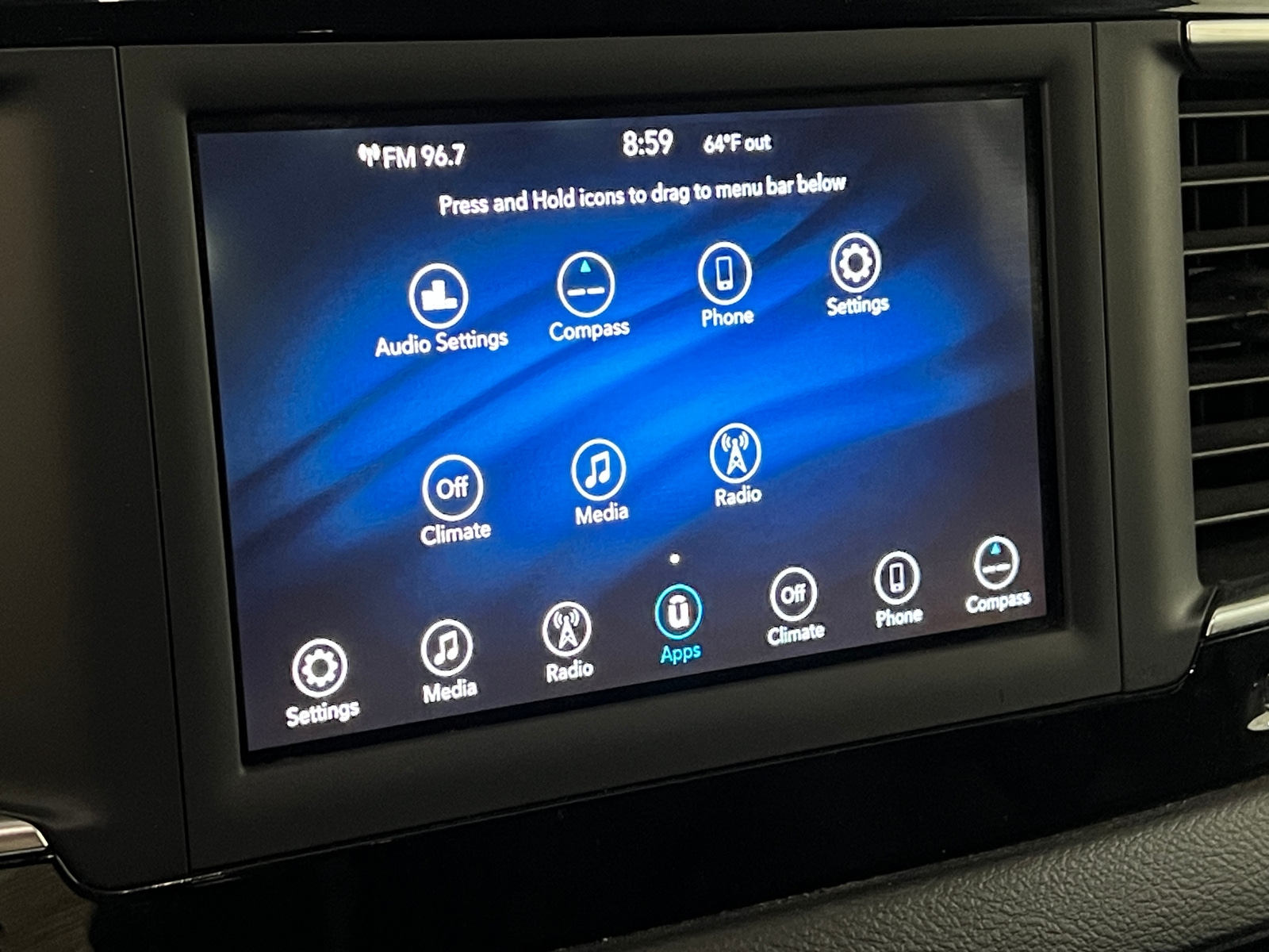 Thumbnail: 2020 Chrysler Voyager - 3