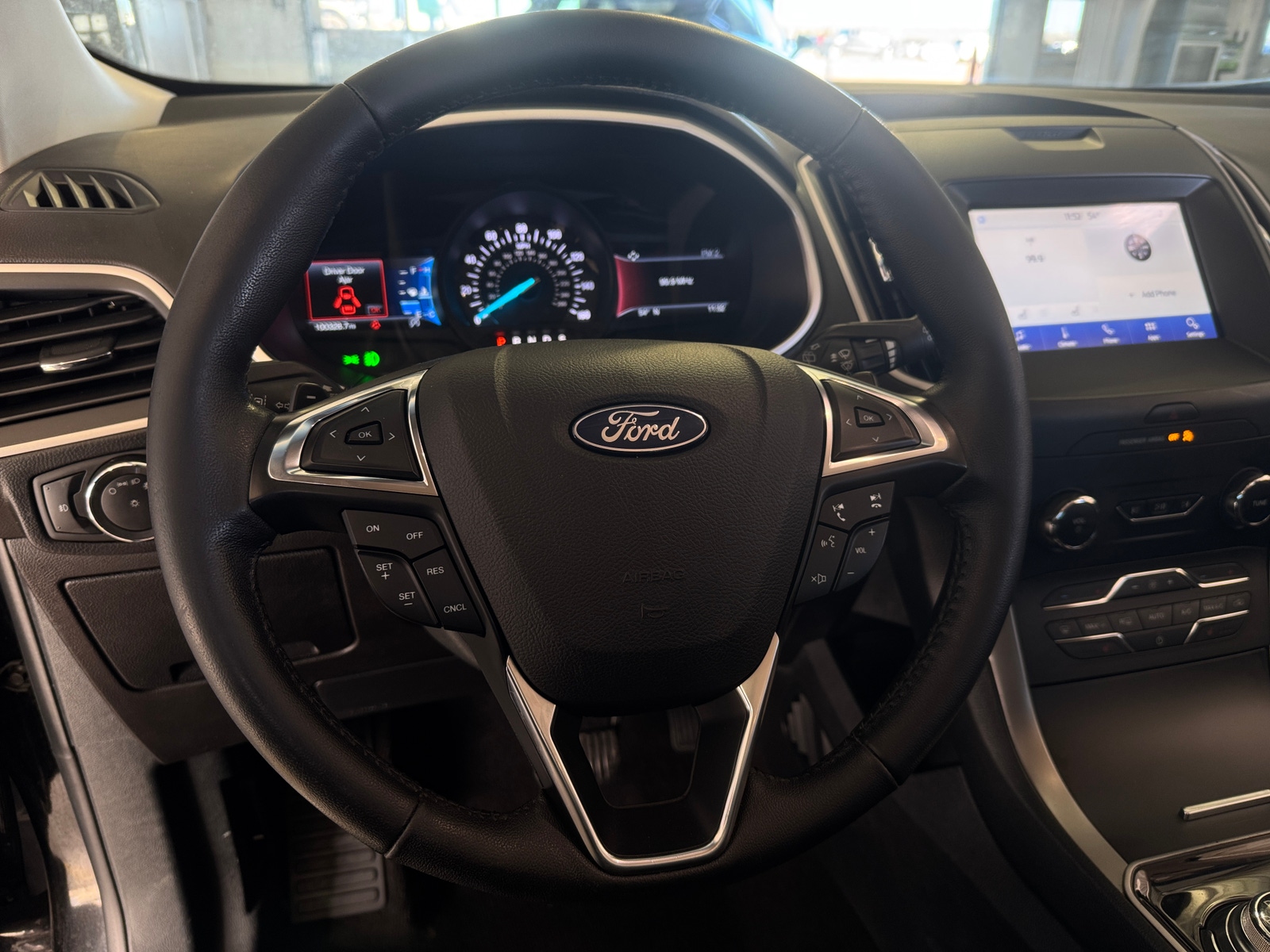 Thumbnail: 2020 Ford Edge - 4