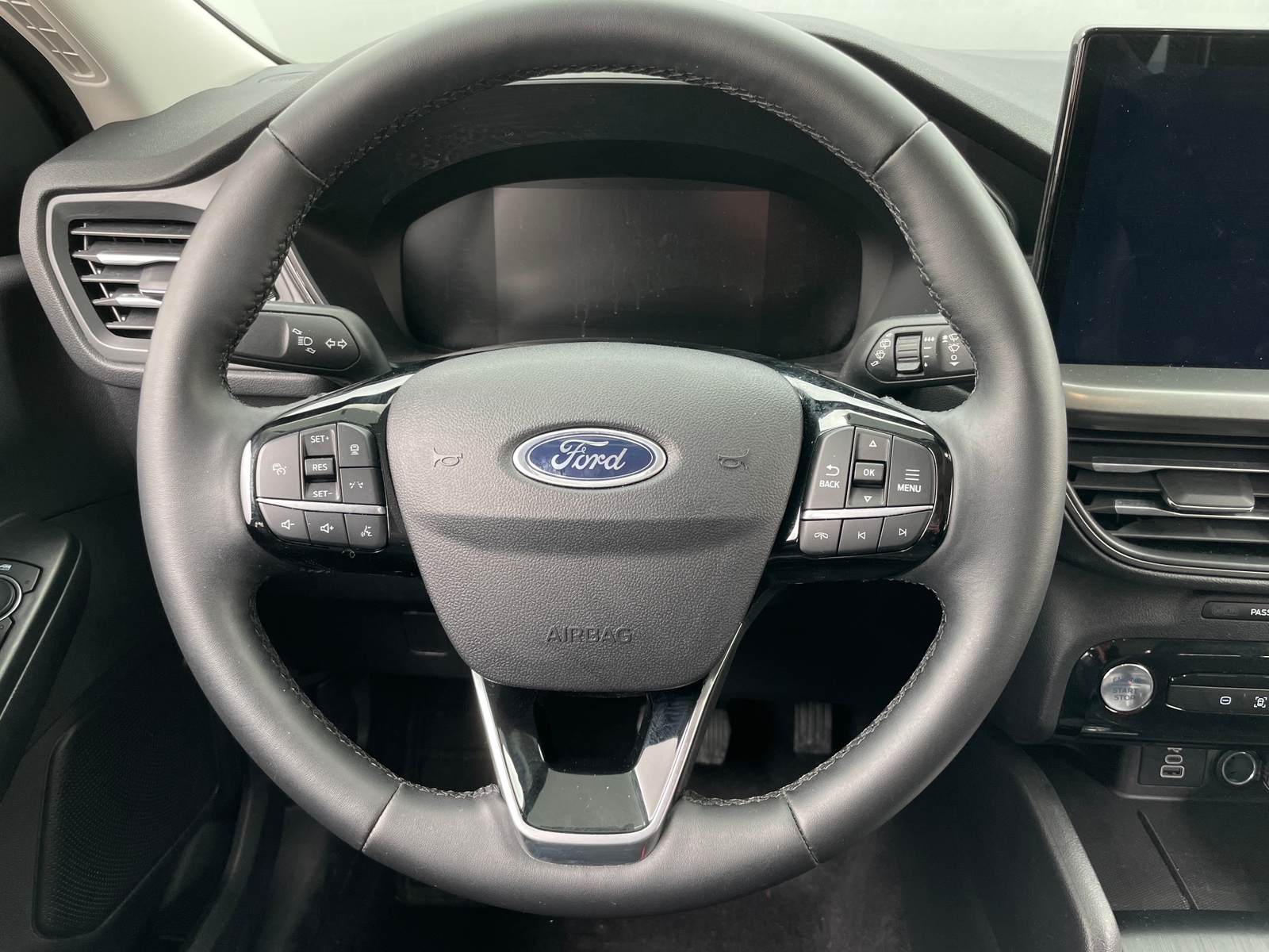 Thumbnail: 2025 Ford Escape - 4