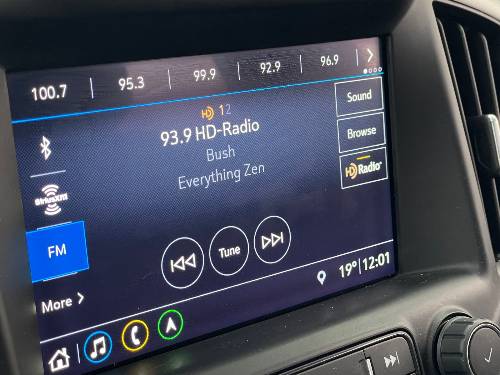 Thumbnail: 2020 GMC Terrain - 3