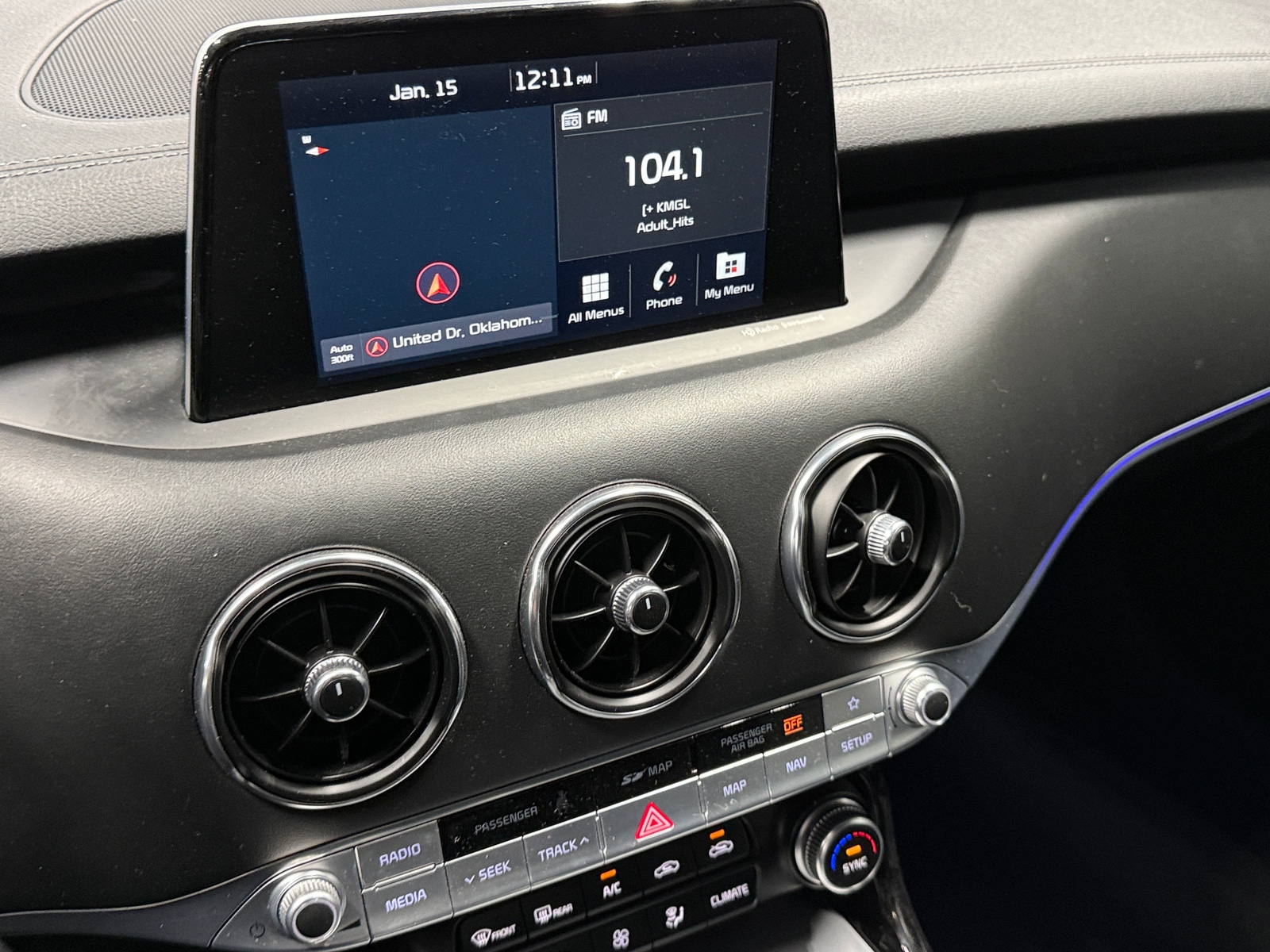 Thumbnail: 2021 Kia Stinger - 3