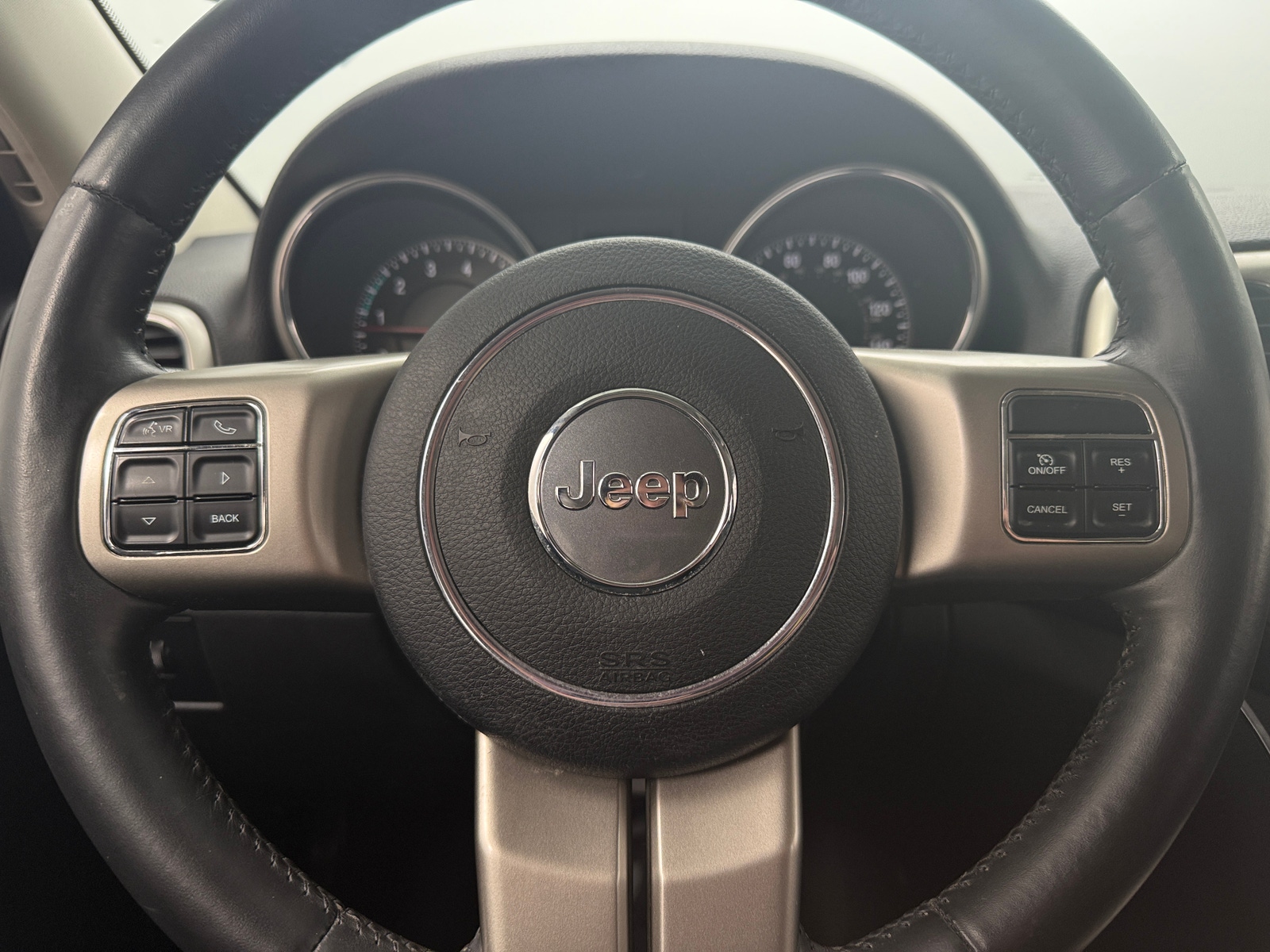 Thumbnail: 2012 Jeep Grand Cherokee - 5