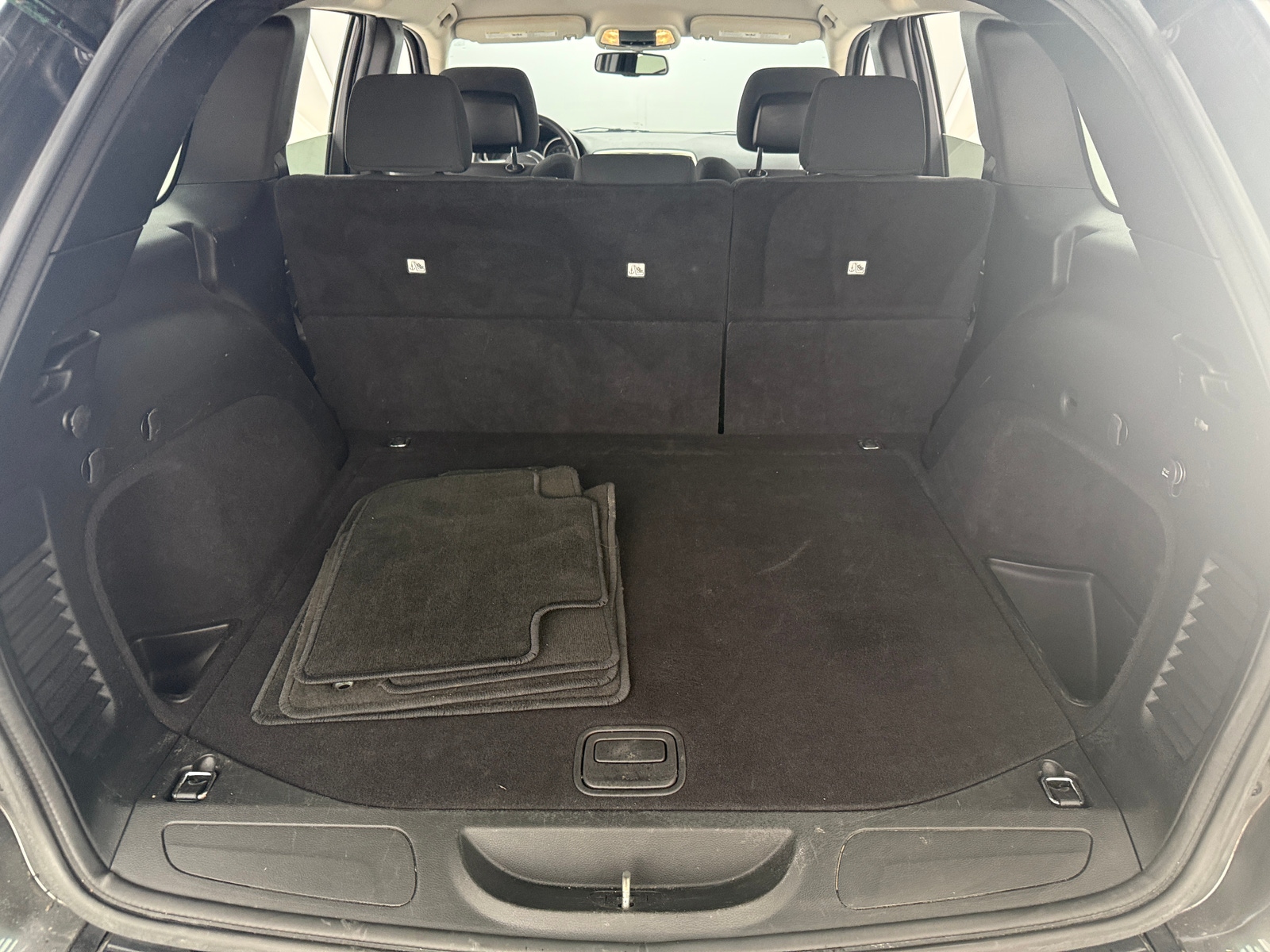 Thumbnail: 2012 Jeep Grand Cherokee - 7