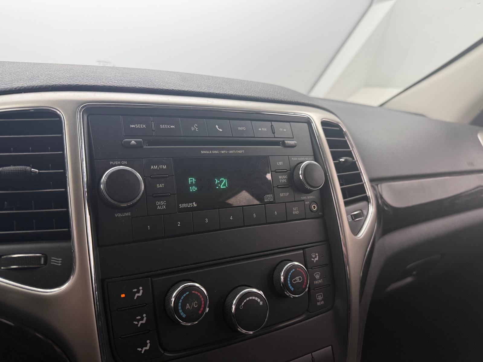 Thumbnail: 2012 Jeep Grand Cherokee - 4