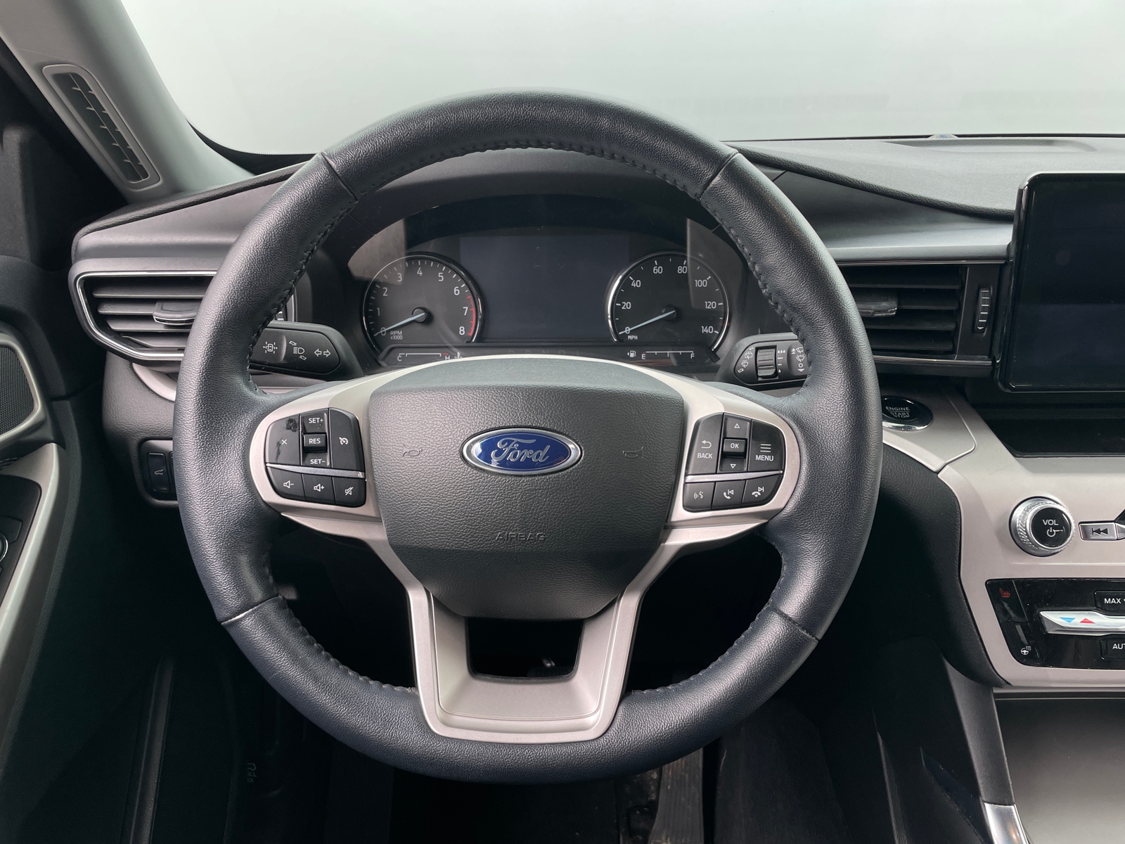 Thumbnail: 2023 Ford Explorer - 4