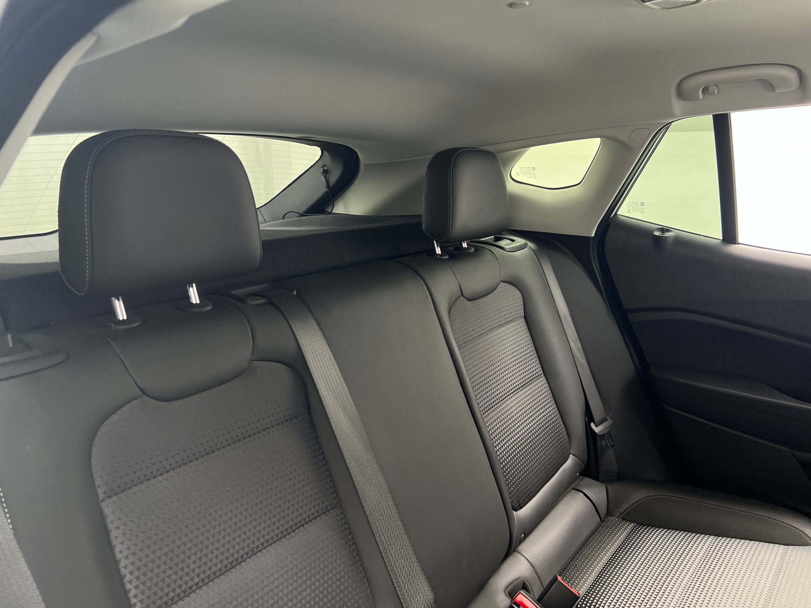 Thumbnail: 2025 Chevrolet Trax - 6