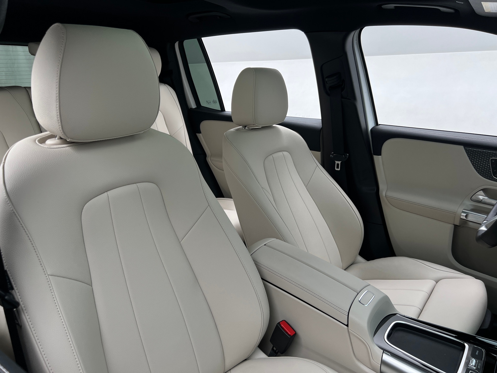 Thumbnail: 2025 Mercedes-Benz EQB - 2