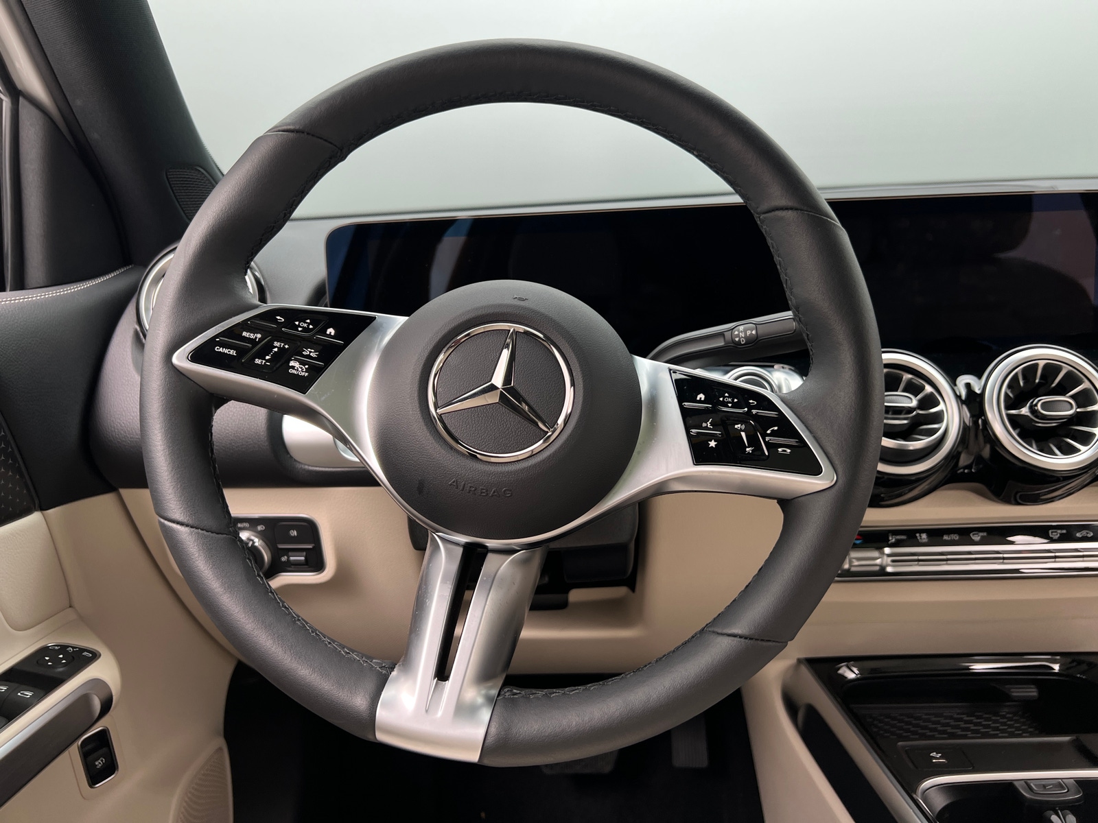 Thumbnail: 2025 Mercedes-Benz EQB - 5