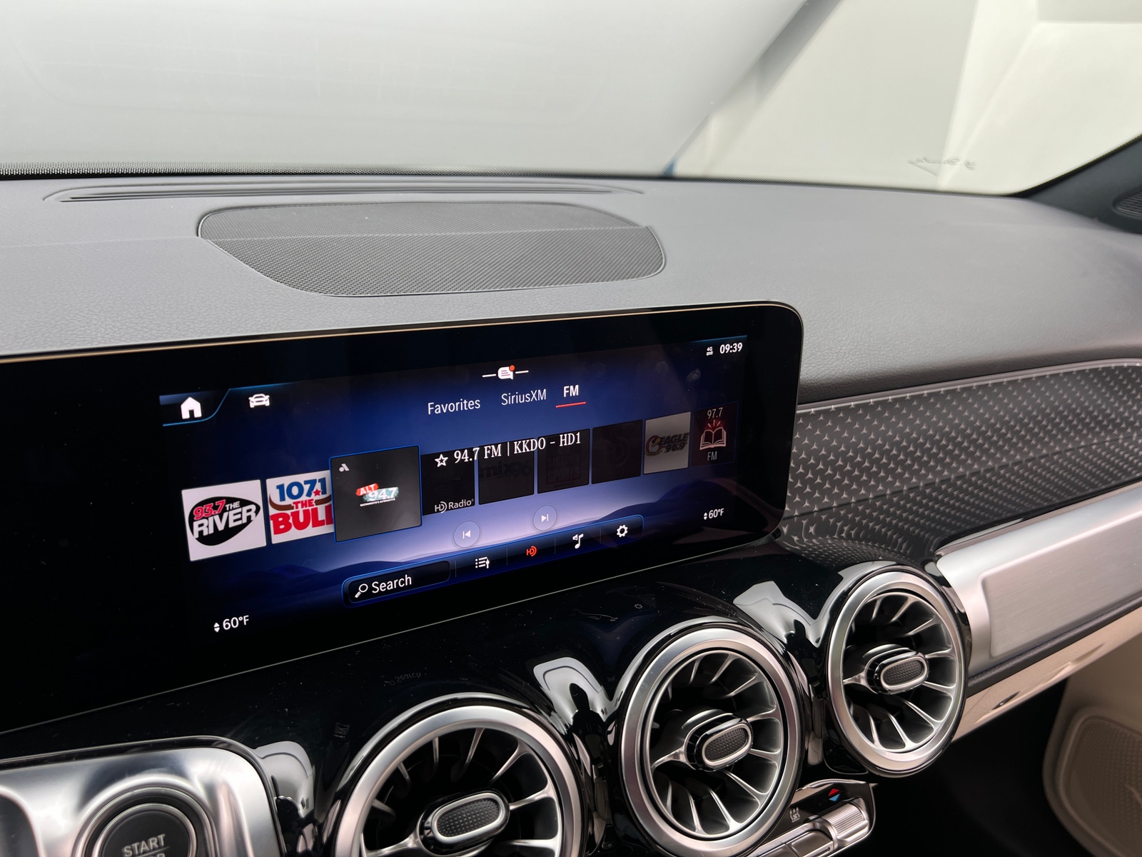 Thumbnail: 2025 Mercedes-Benz EQB - 4