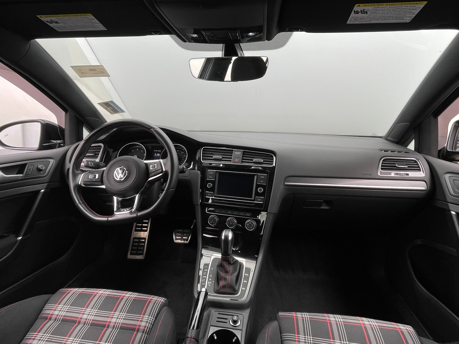 Thumbnail: 2021 Volkswagen Golf - 3