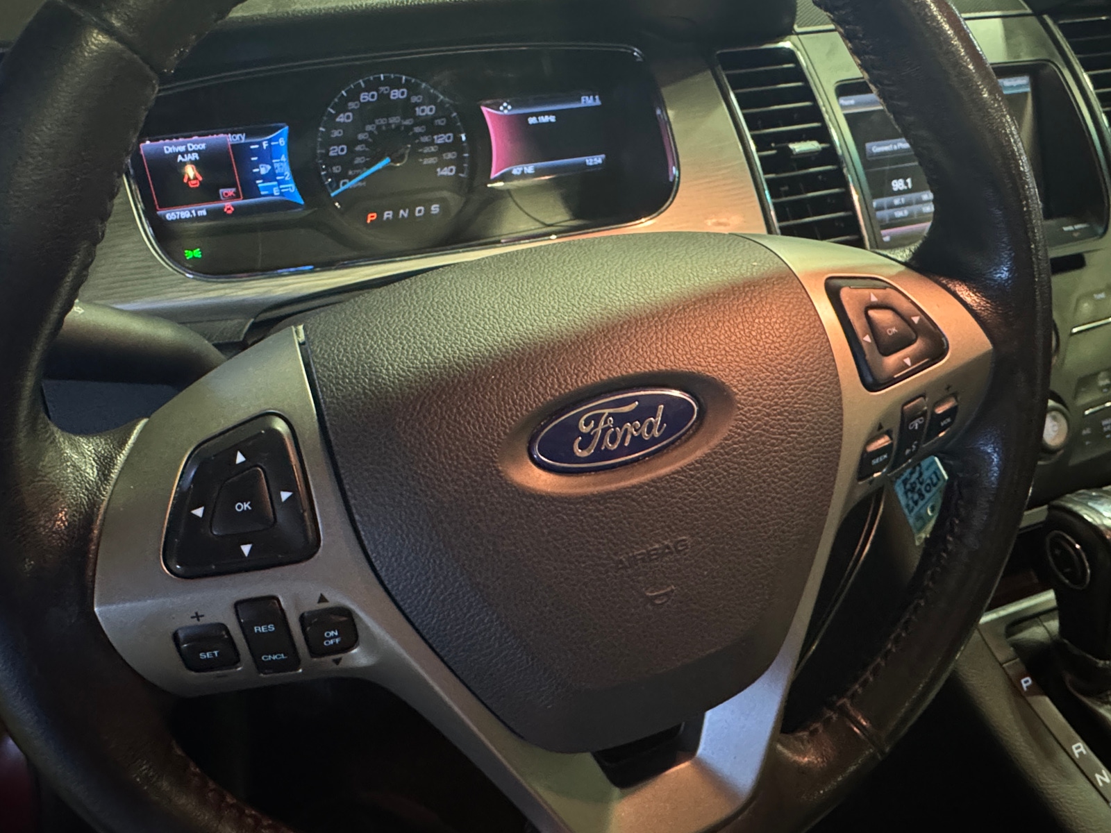 Thumbnail: 2014 Ford Taurus - 5