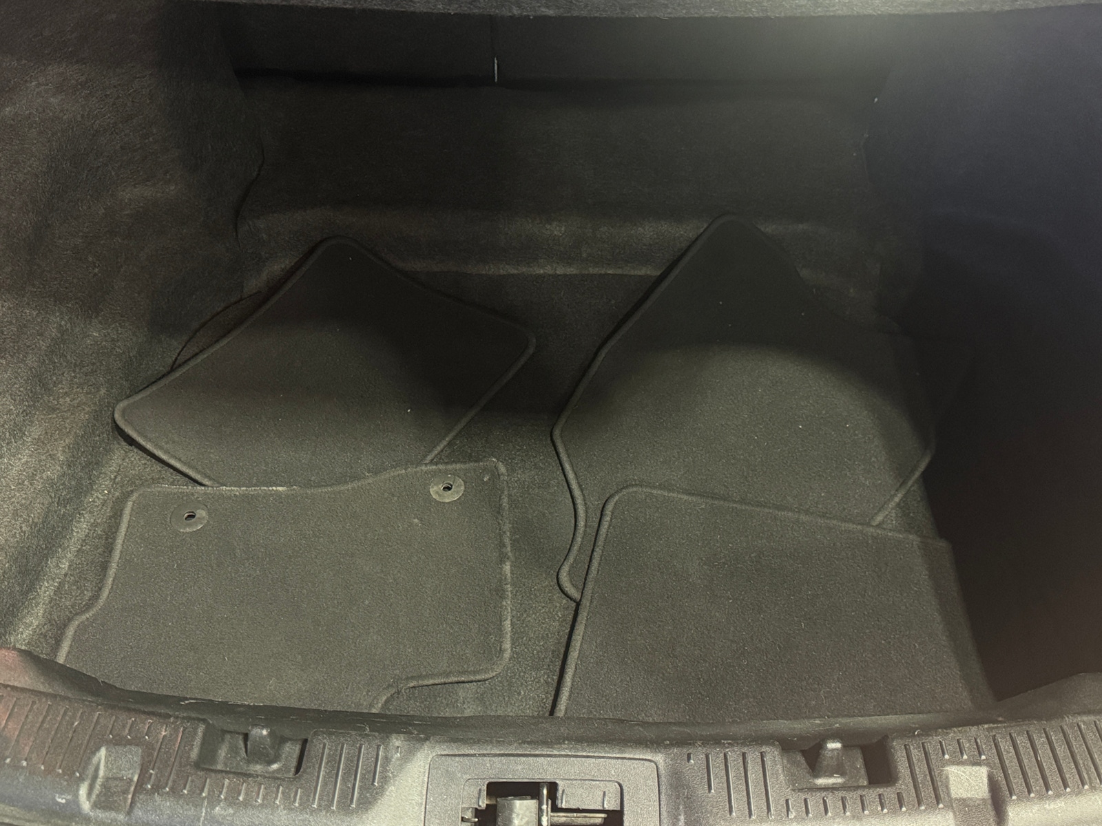 Thumbnail: 2014 Ford Taurus - 7