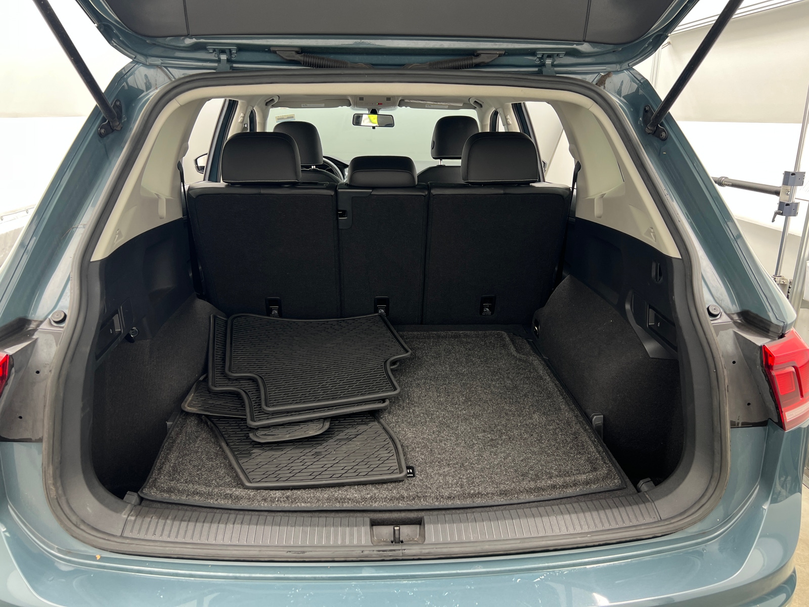 Thumbnail: 2021 Volkswagen Tiguan - 6