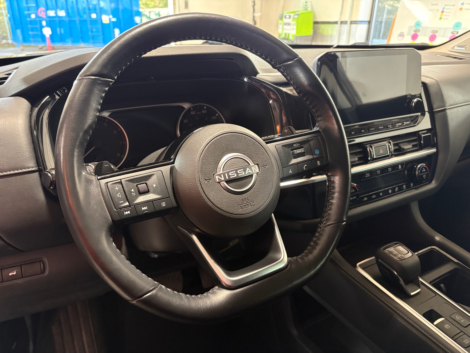 Thumbnail: 2022 Nissan Pathfinder - 4