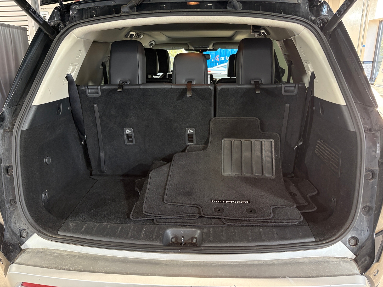 Thumbnail: 2022 Nissan Pathfinder - 6