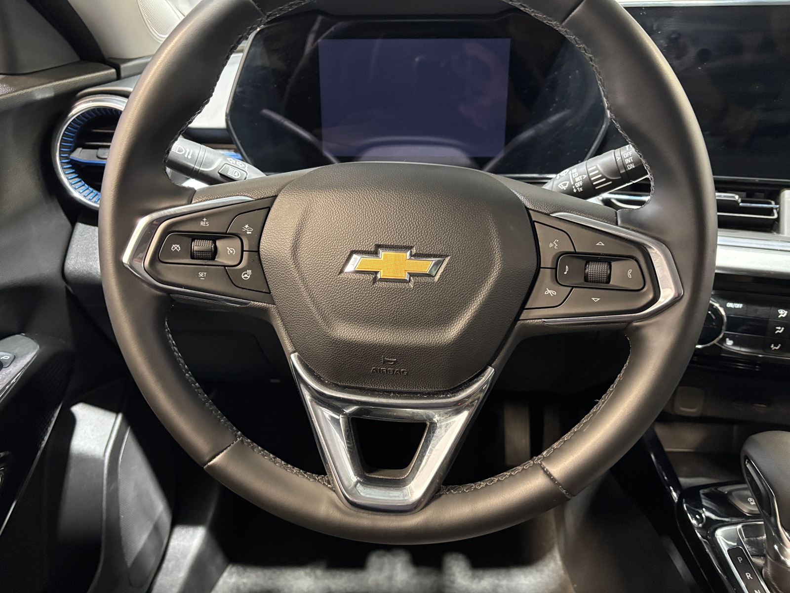 Thumbnail: 2025 Chevrolet Trax - 5