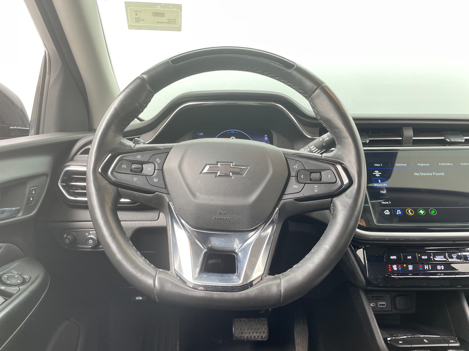 Thumbnail: 2023 Chevrolet Bolt EUV - 4