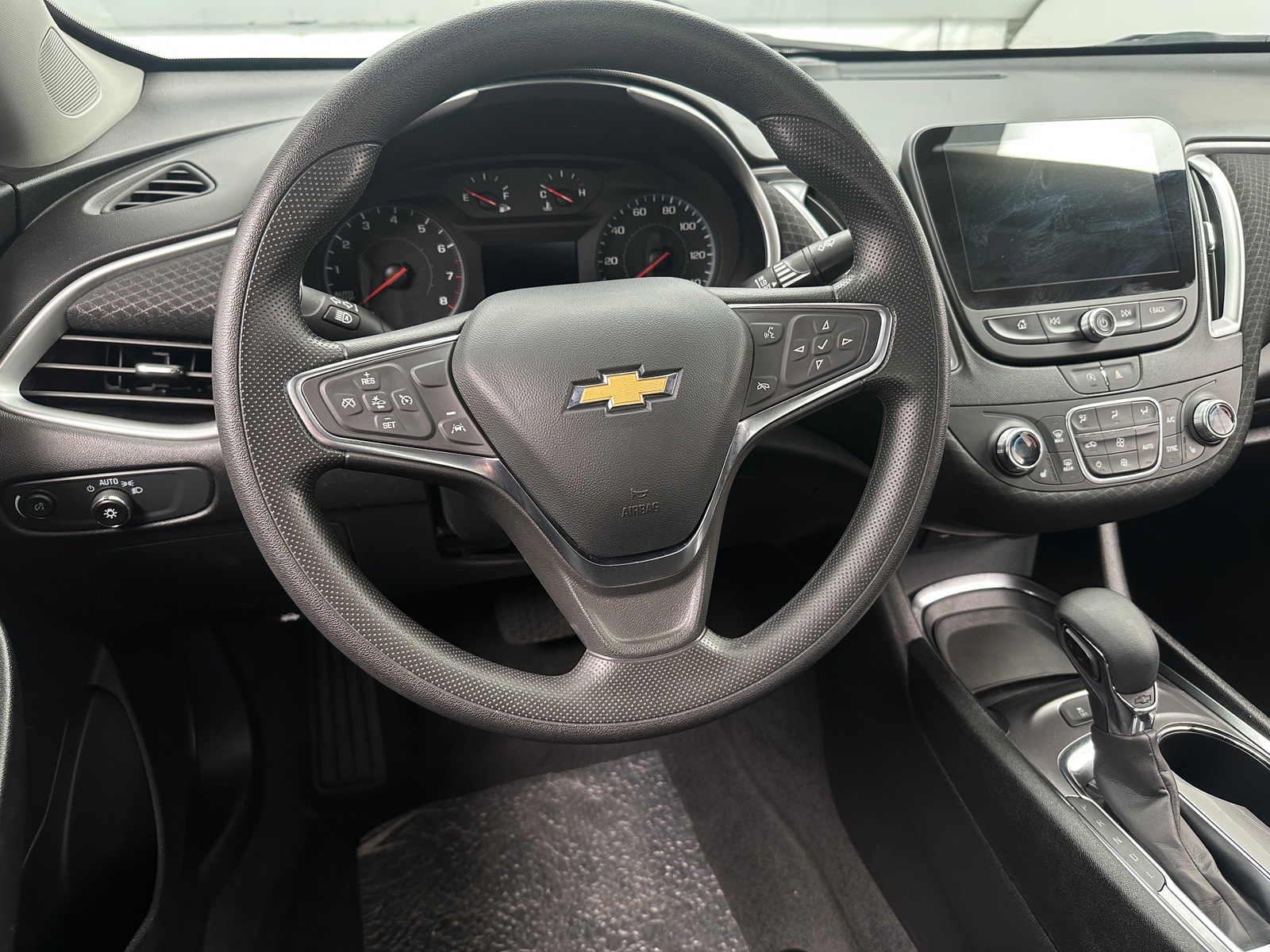 Thumbnail: 2024 Chevrolet Malibu - 5