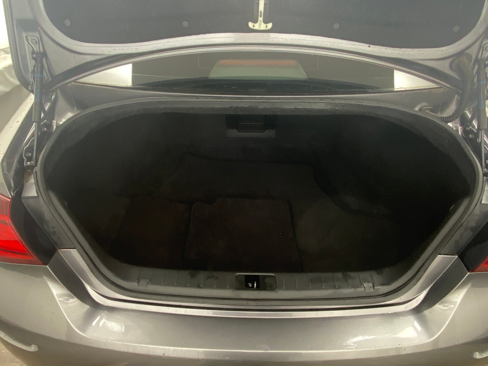 Thumbnail: 2016 INFINITI Q70 - 6