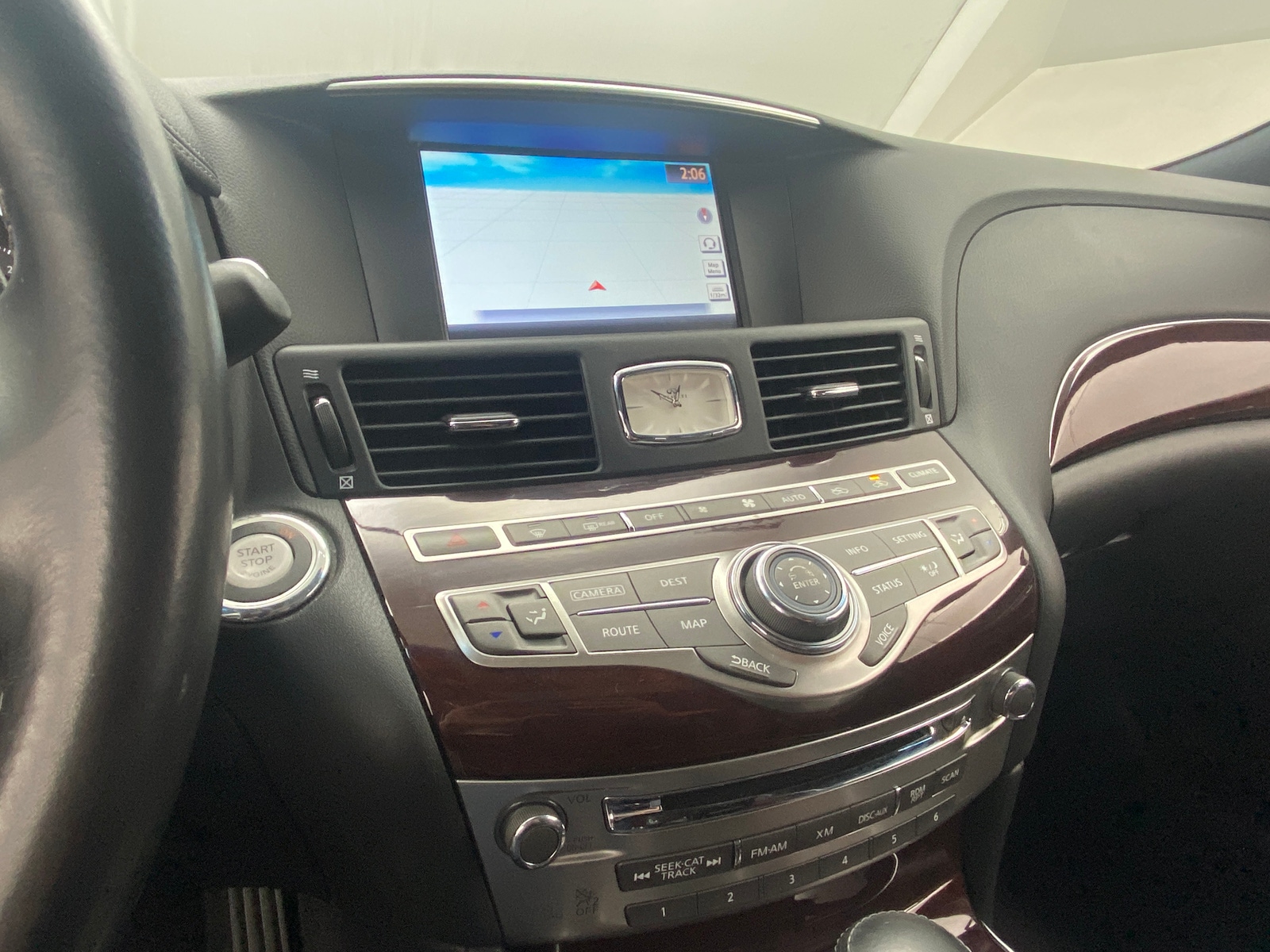 Thumbnail: 2016 INFINITI Q70 - 3