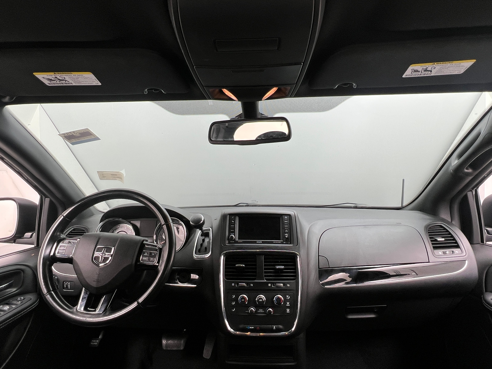 Thumbnail: 2019 Dodge Grand Caravan - 3