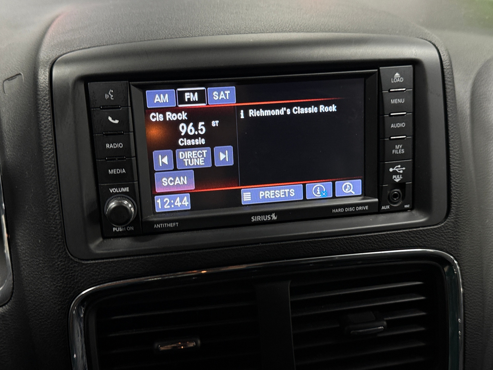 Thumbnail: 2019 Dodge Grand Caravan - 4