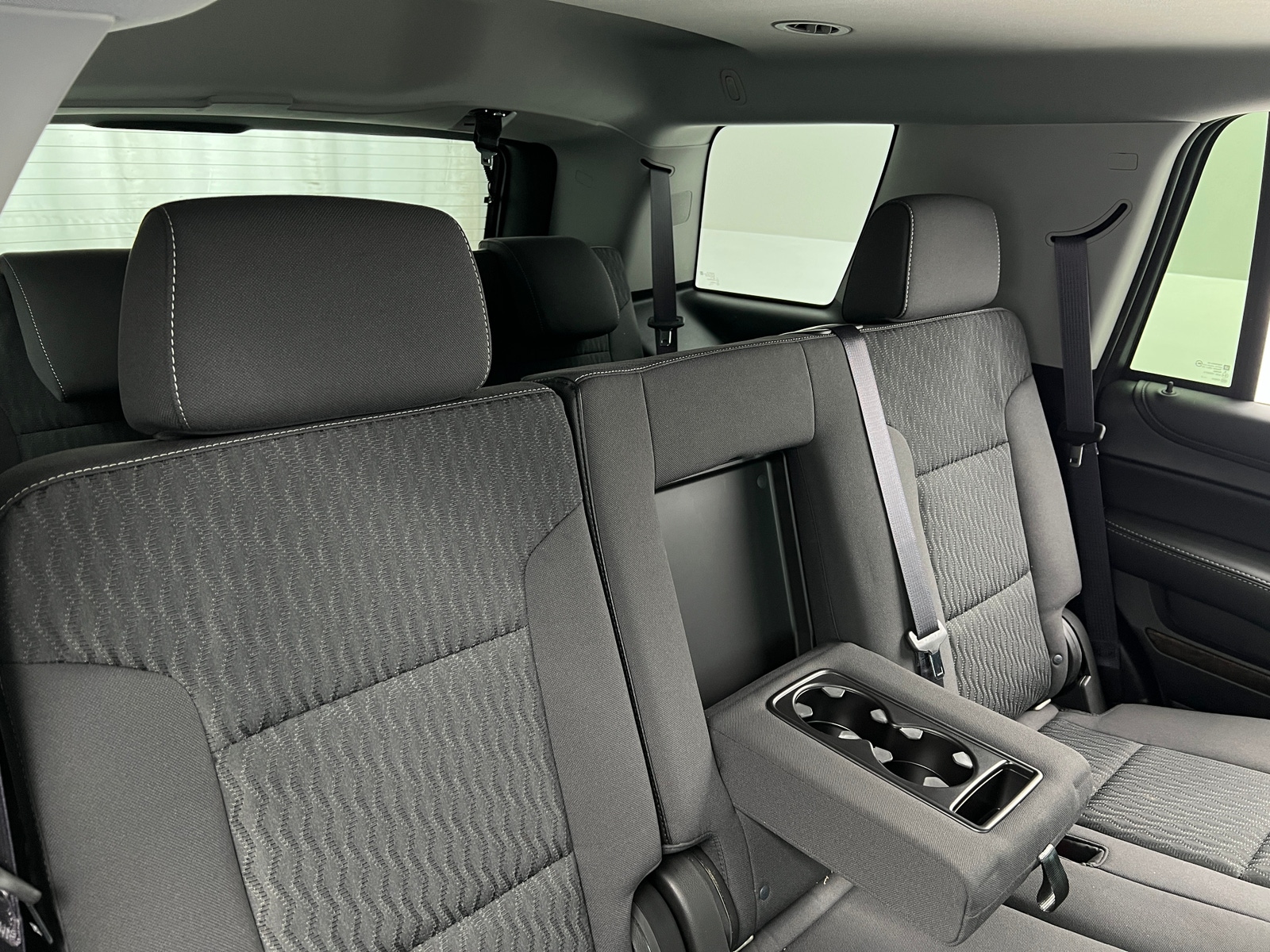 Thumbnail: 2017 Chevrolet Tahoe - 6