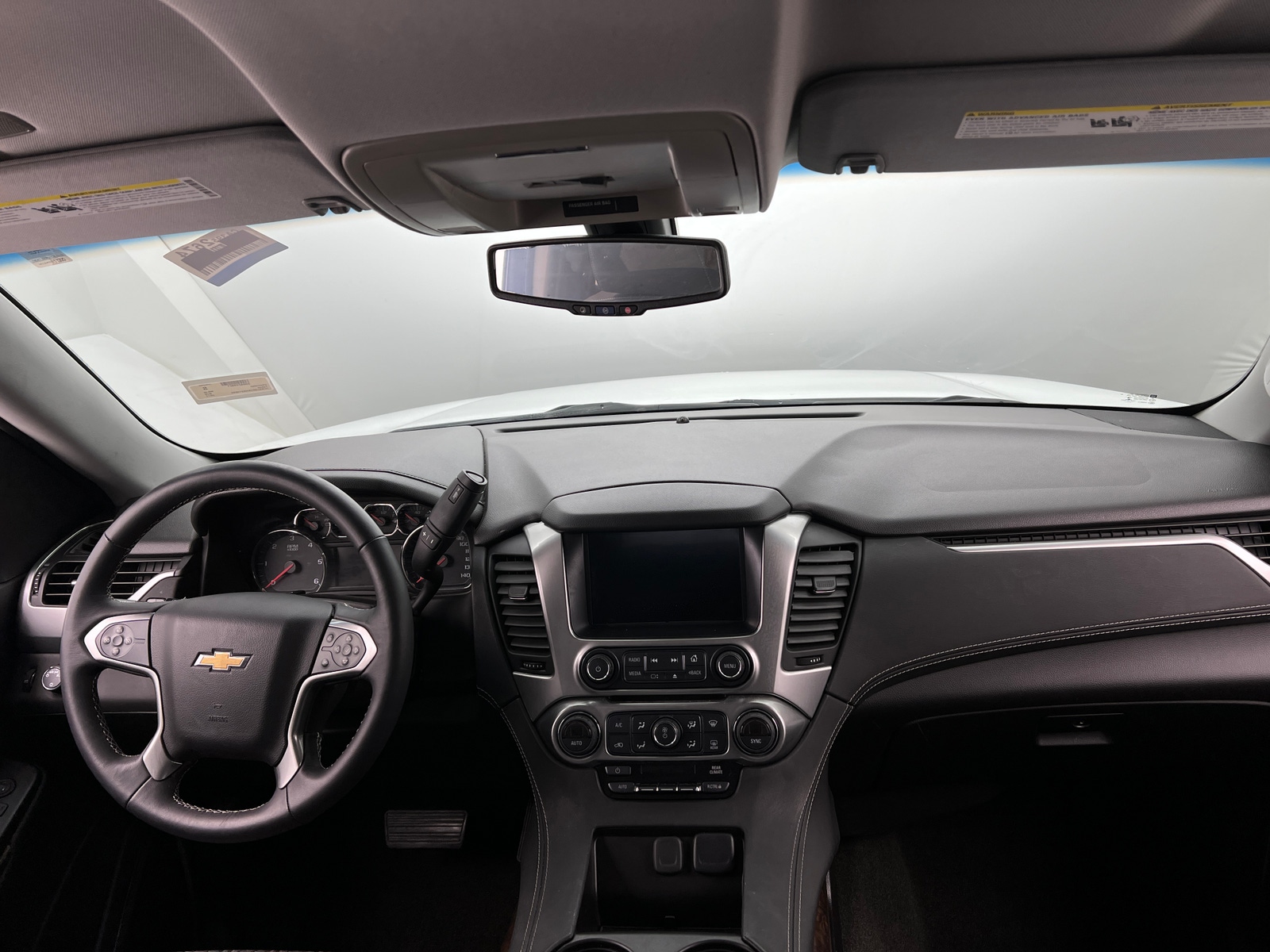 Thumbnail: 2017 Chevrolet Tahoe - 3