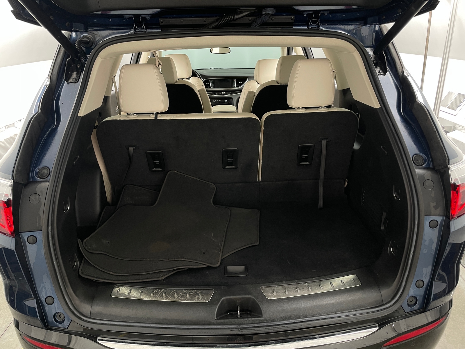 Thumbnail: 2023 Buick Enclave - 6