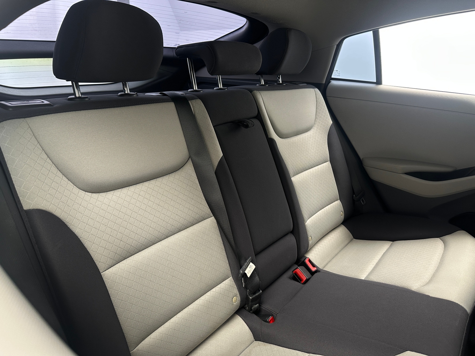 Thumbnail: 2018 Hyundai Ioniq - 6