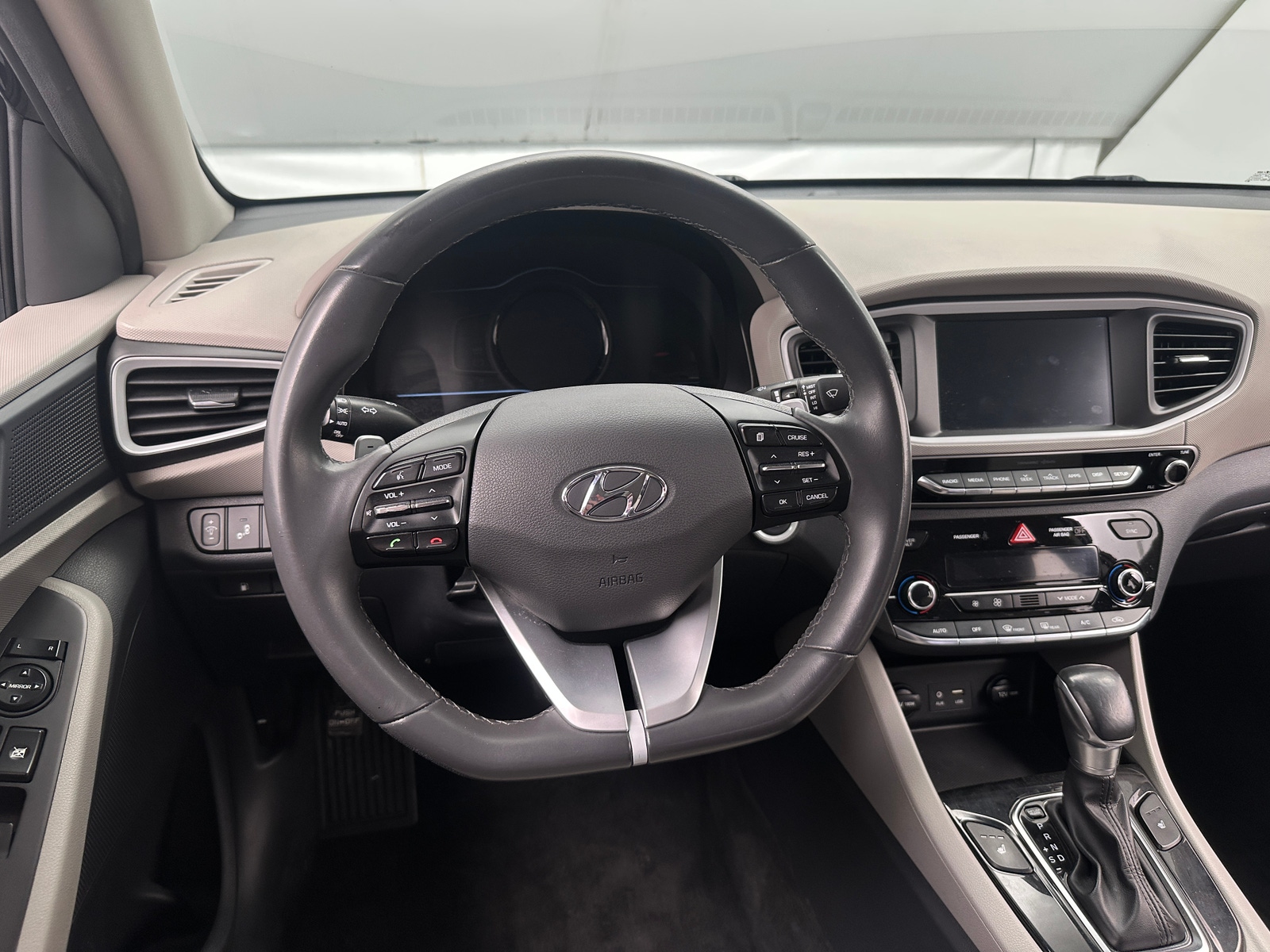 Thumbnail: 2018 Hyundai Ioniq - 5