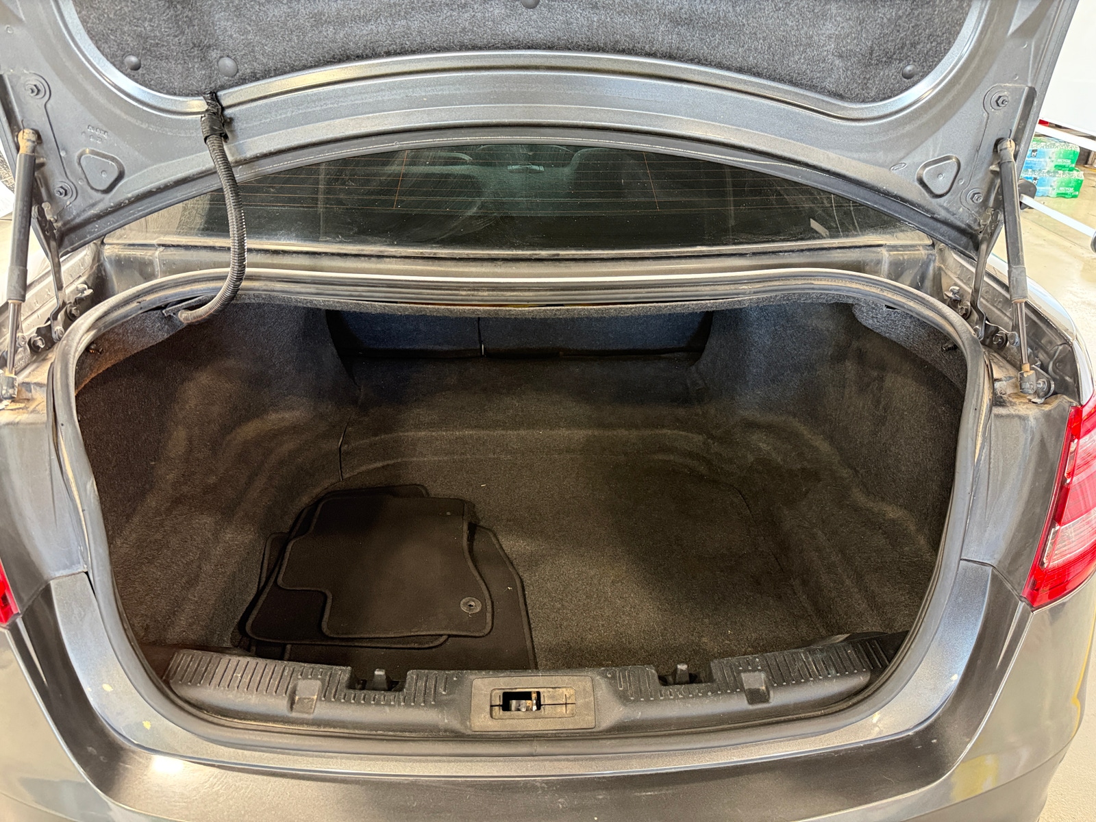 Thumbnail: 2016 Ford Taurus - 7