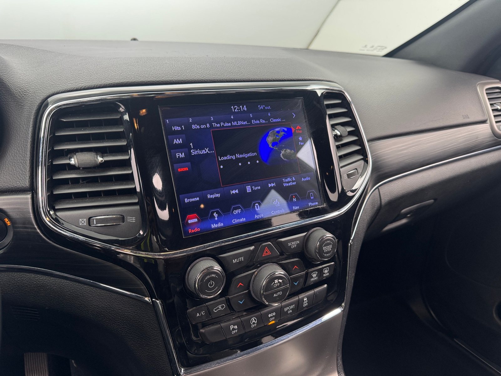 Thumbnail: 2019 Jeep Grand Cherokee - 3