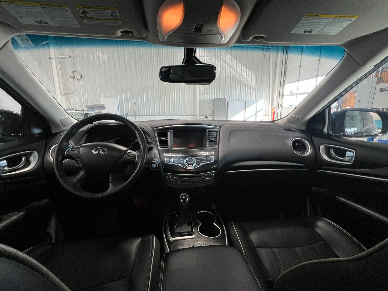 Thumbnail: 2019 INFINITI QX60 - 3