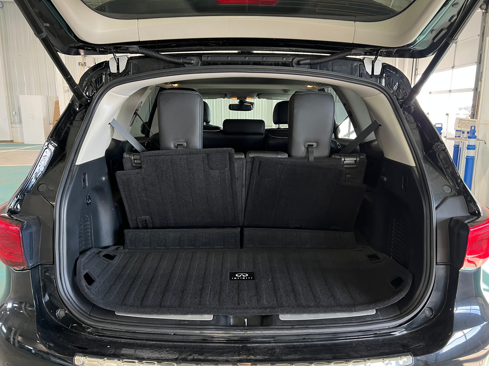 Thumbnail: 2019 INFINITI QX60 - 7