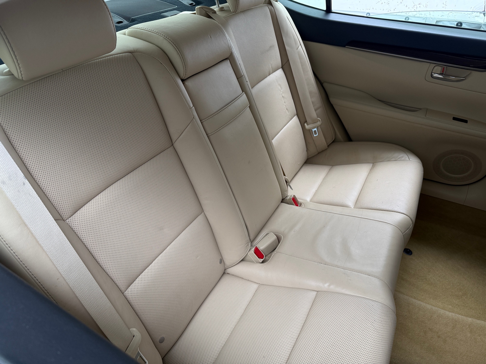 Thumbnail: 2015 Lexus ES - 5