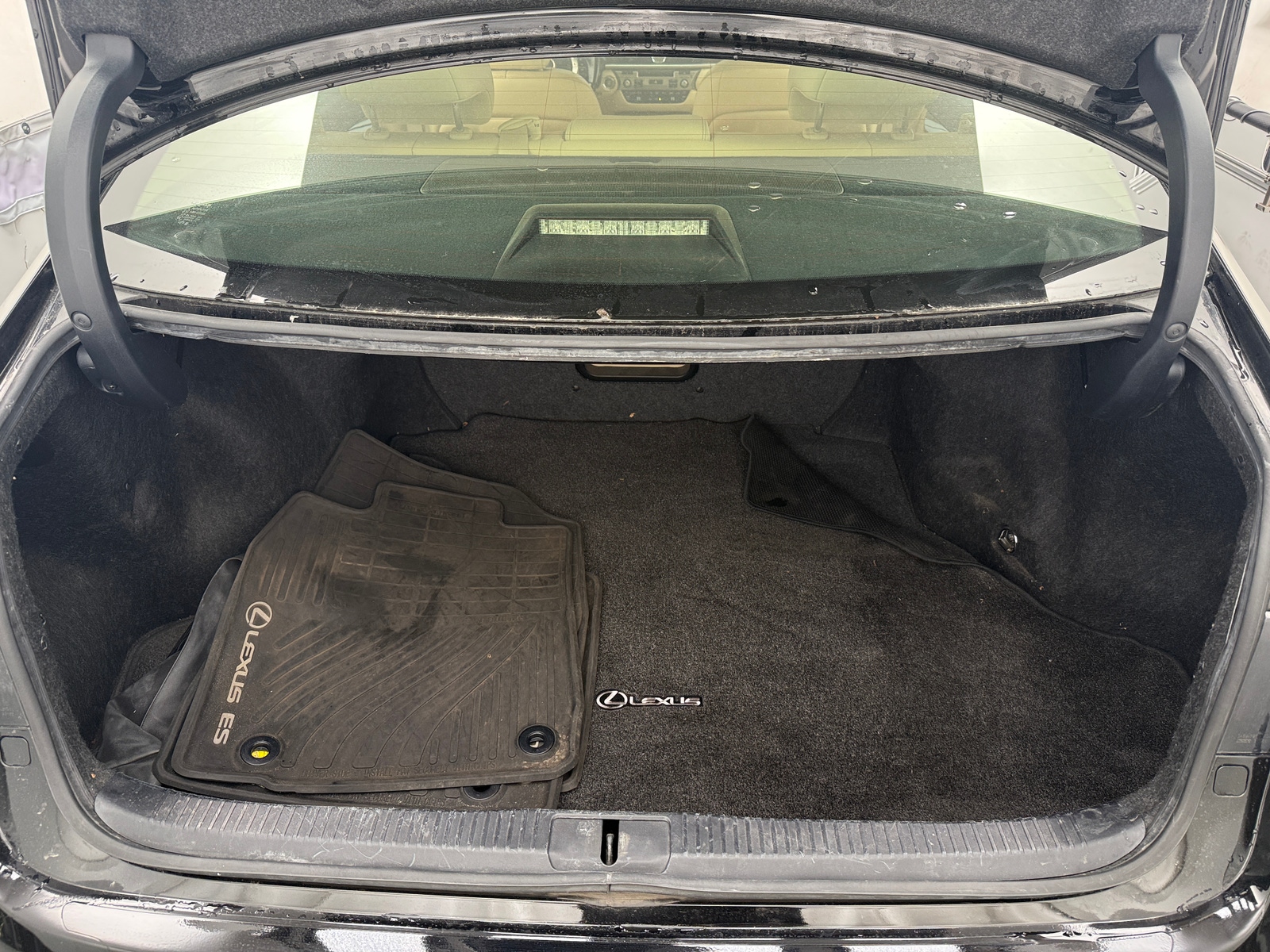 Thumbnail: 2015 Lexus ES - 6