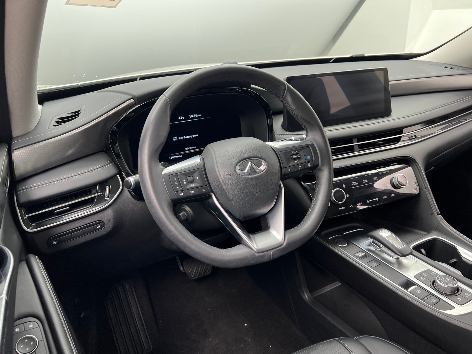 Thumbnail: 2024 INFINITI QX60 - 4