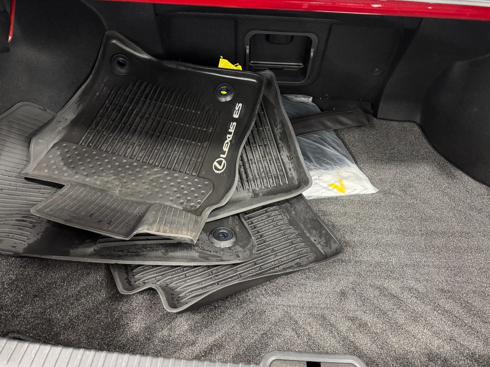 Thumbnail: 2022 Lexus ES - 6