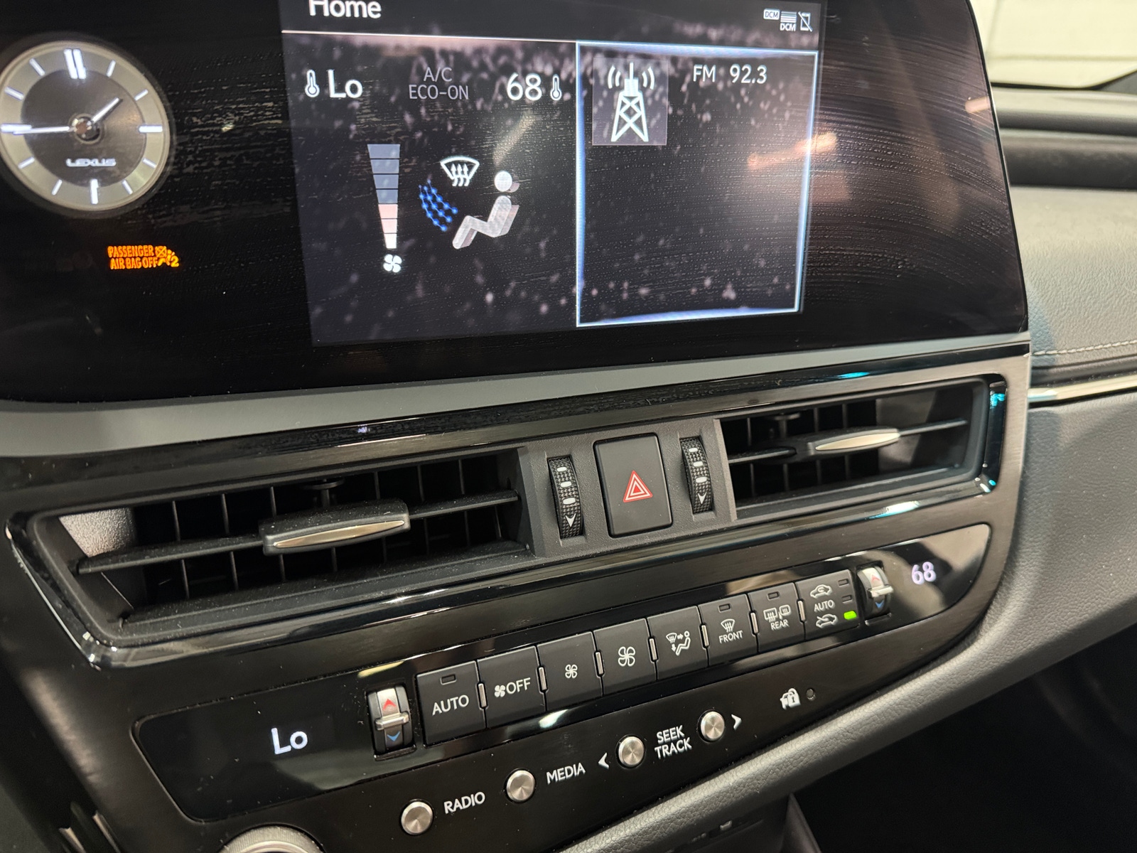 Thumbnail: 2022 Lexus ES - 3