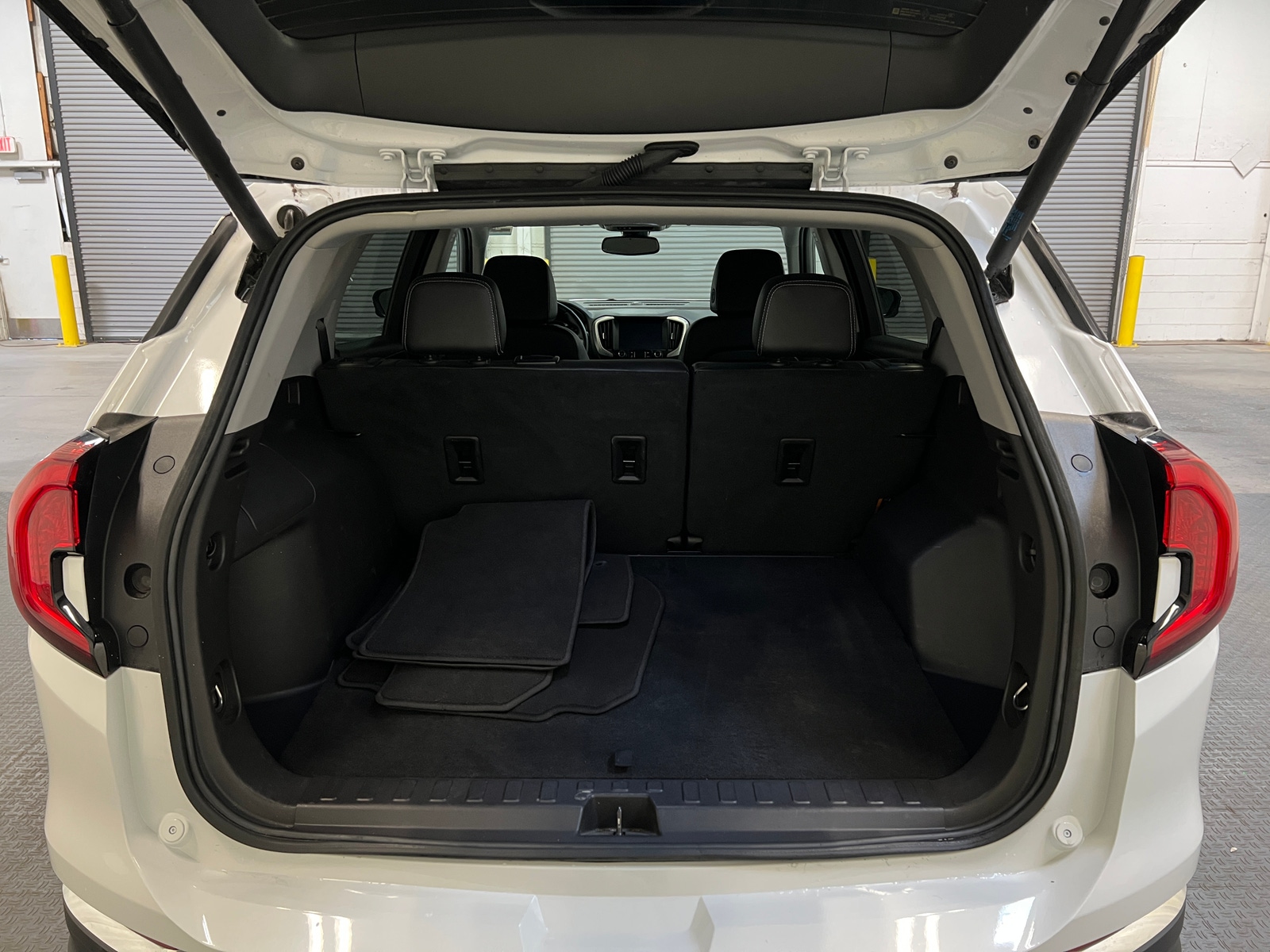 Thumbnail: 2024 GMC Terrain - 6