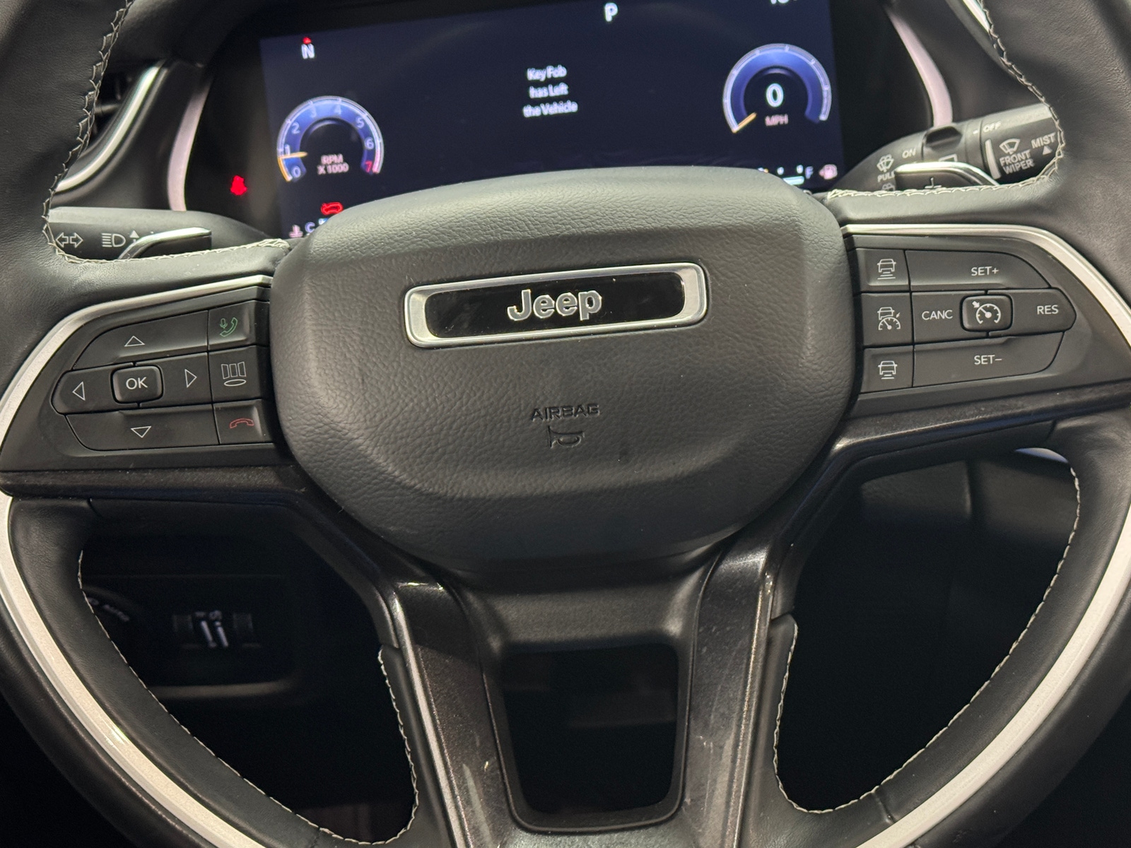 Thumbnail: 2021 Jeep Grand Cherokee L - 4