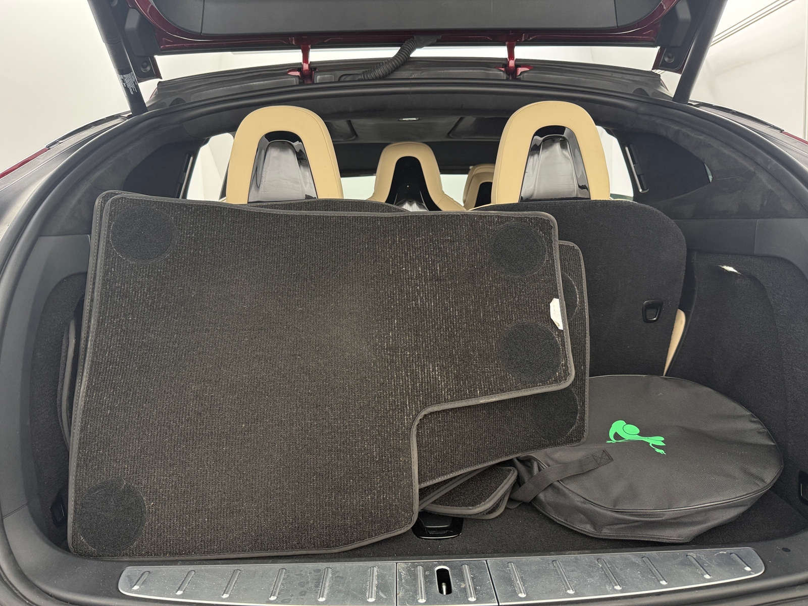 Thumbnail: 2016 Tesla Model X - 6