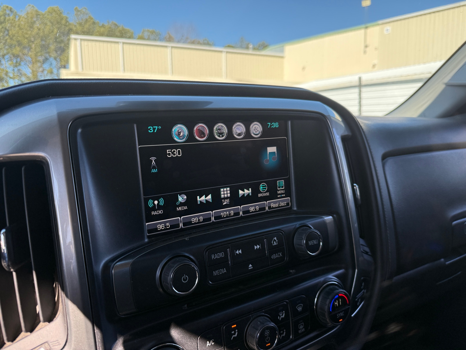 Thumbnail: 2016 Chevrolet Silverado 3500 - 3