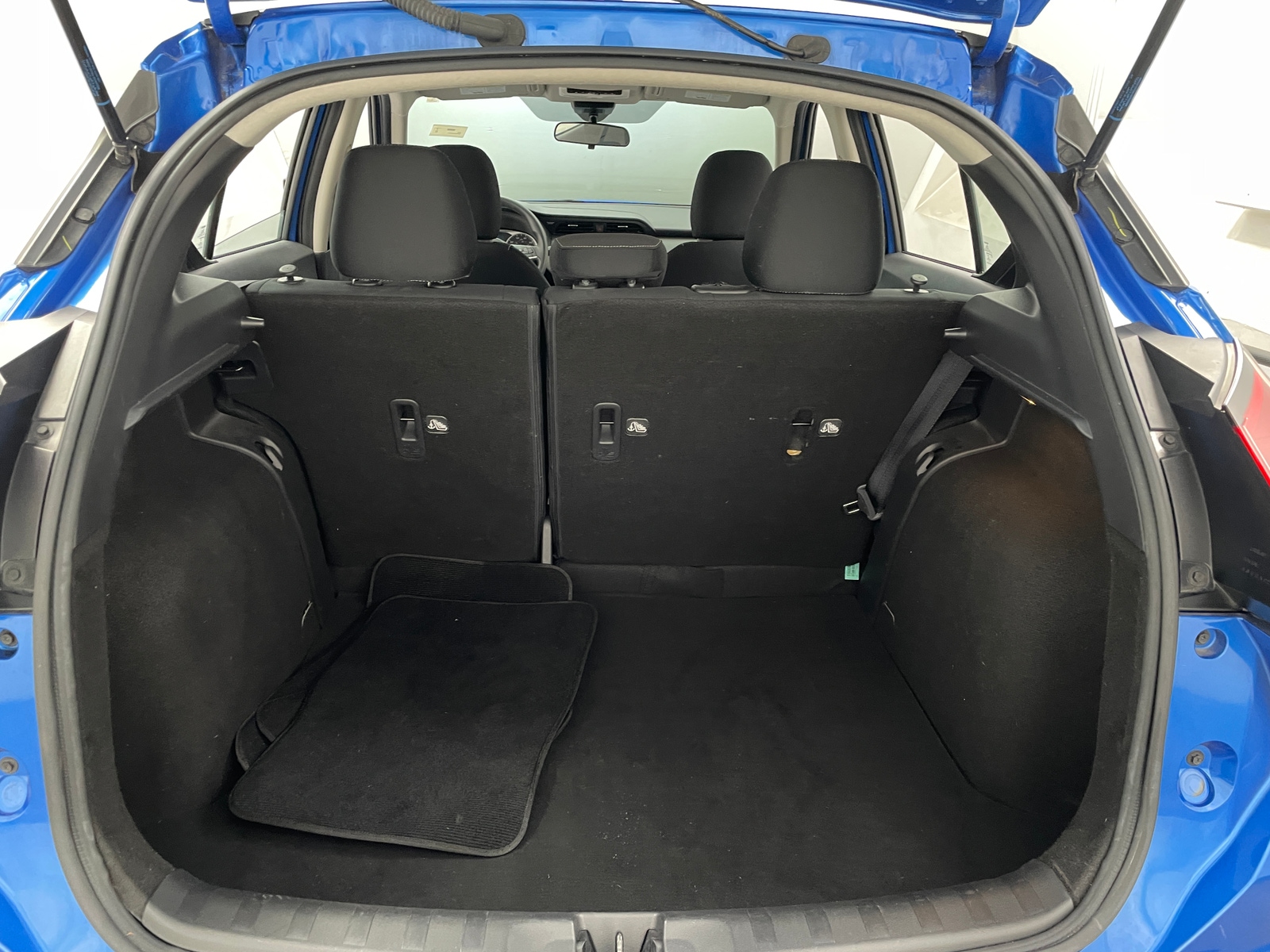 Thumbnail: 2022 Nissan Kicks - 7